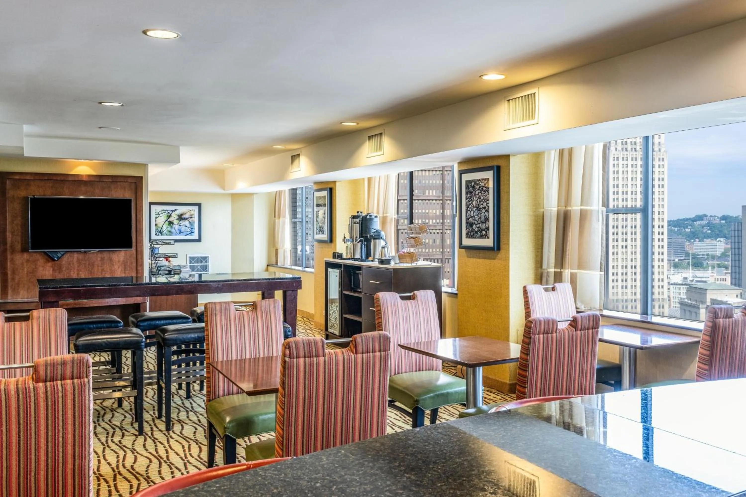 Lounge or bar in Pittsburgh Marriott City Center