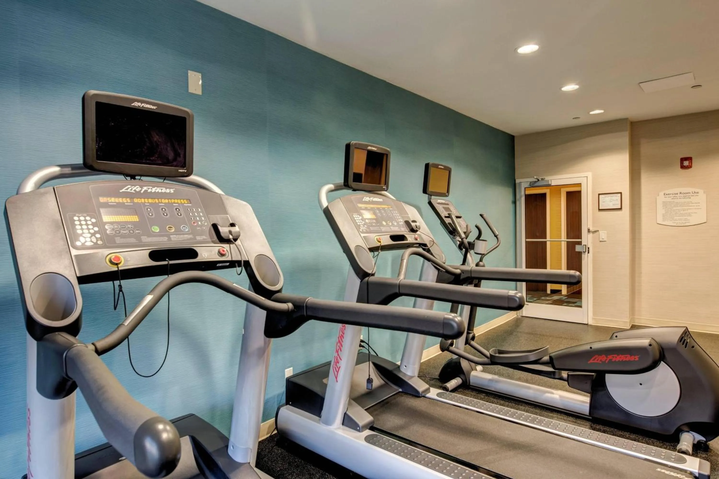 Fitness centre/facilities in Fairfield Inn and Suites by Marriott Potomac Mills Woodbridge