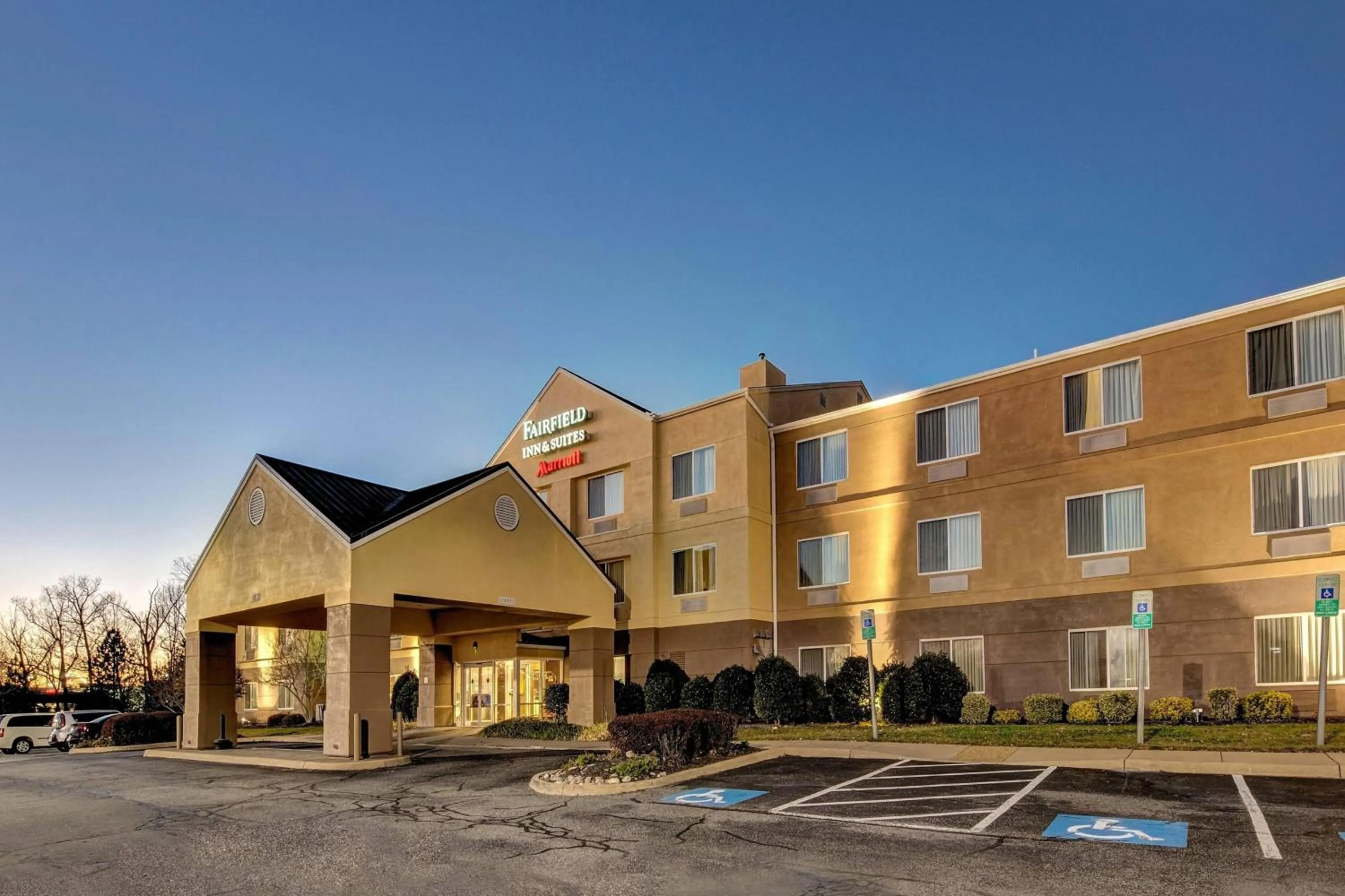 Property building in Fairfield Inn and Suites by Marriott Potomac Mills Woodbridge