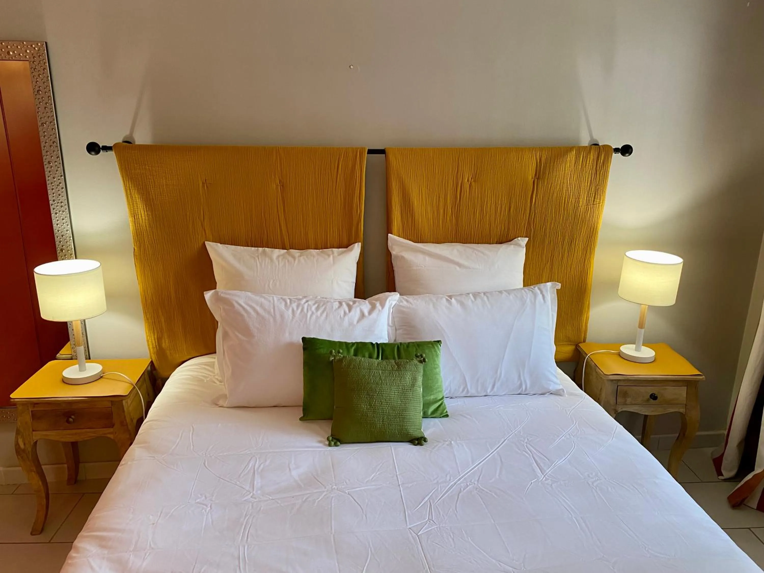 Bed in Appartement Front de Mer