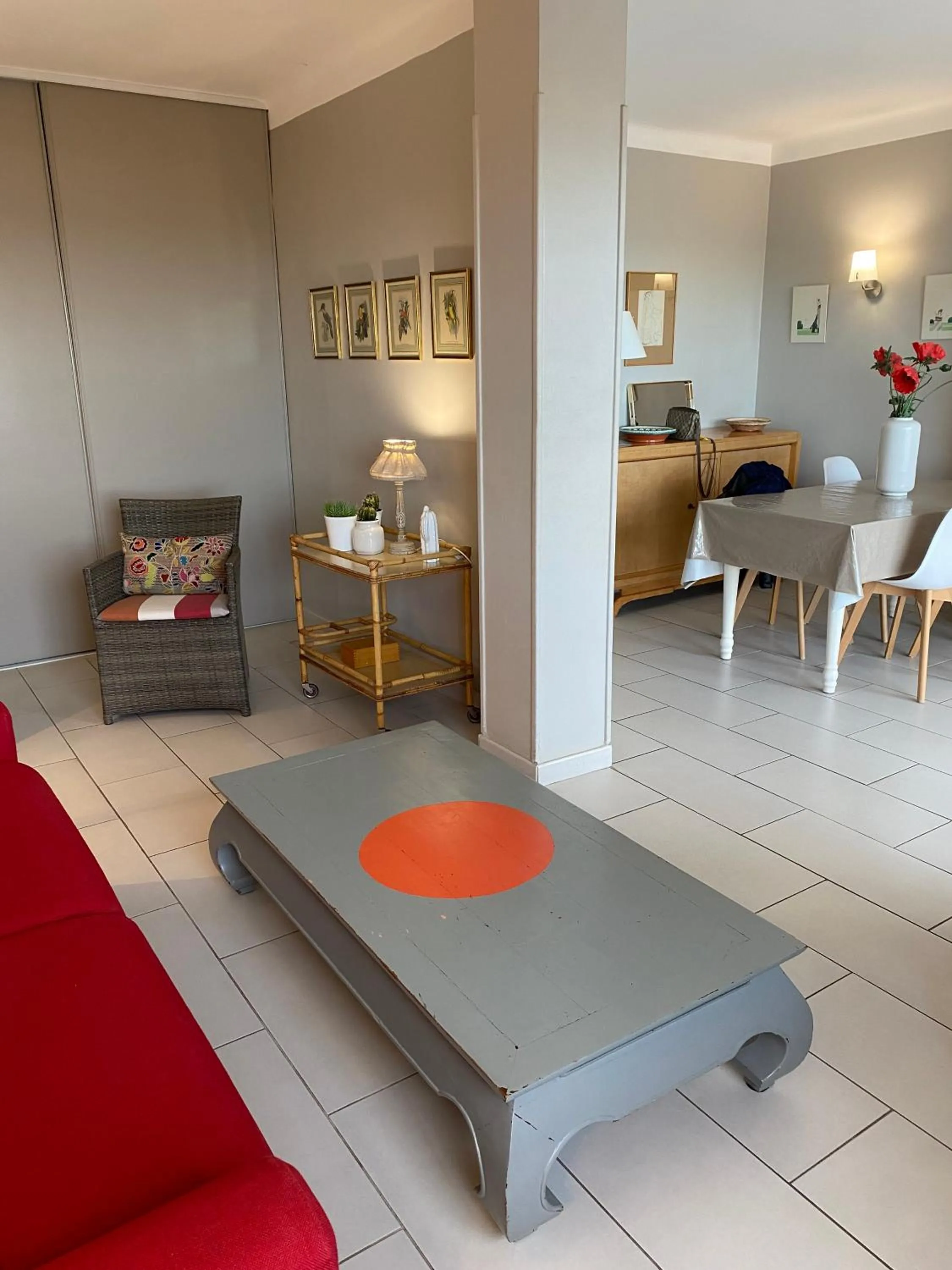 Living room, Bed in Appartement Front de Mer