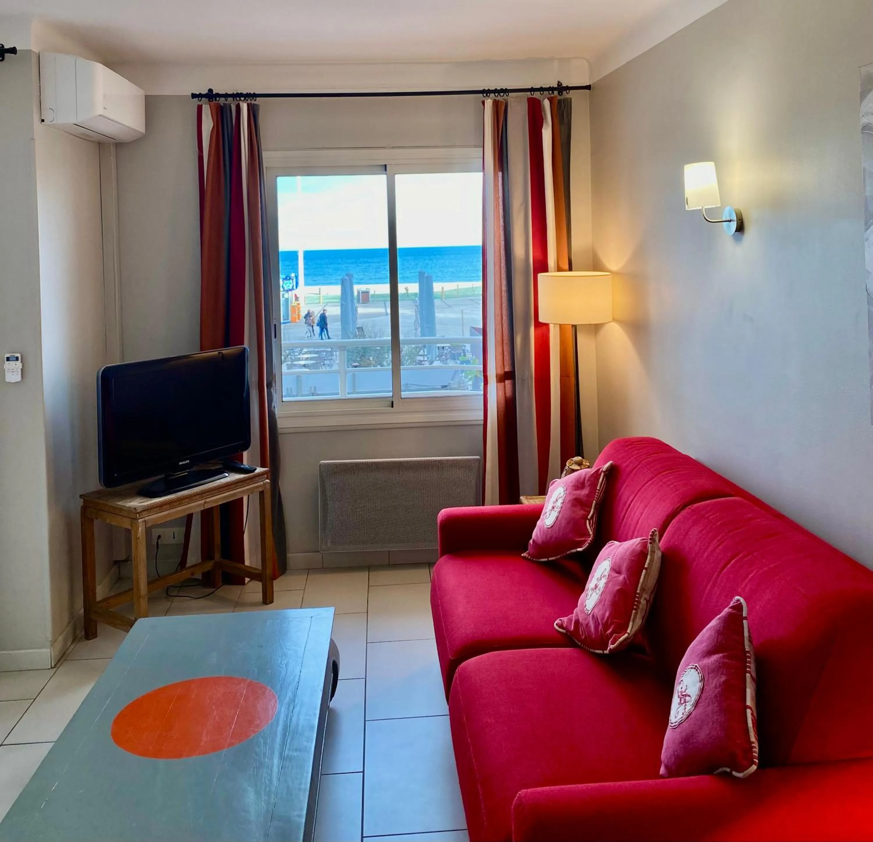 Bed in Appartement Front de Mer