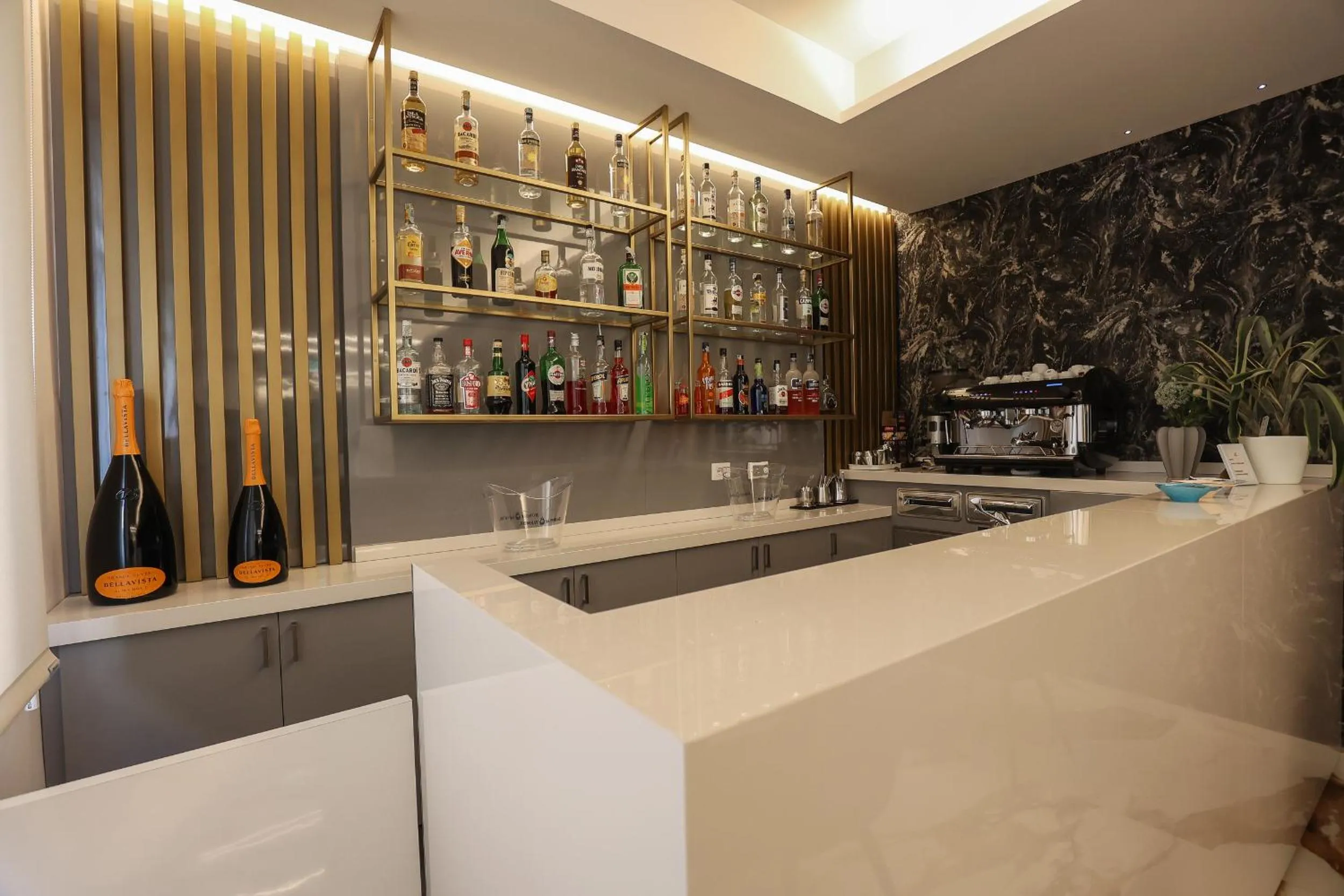 Lounge or bar in Hotel Cenisio