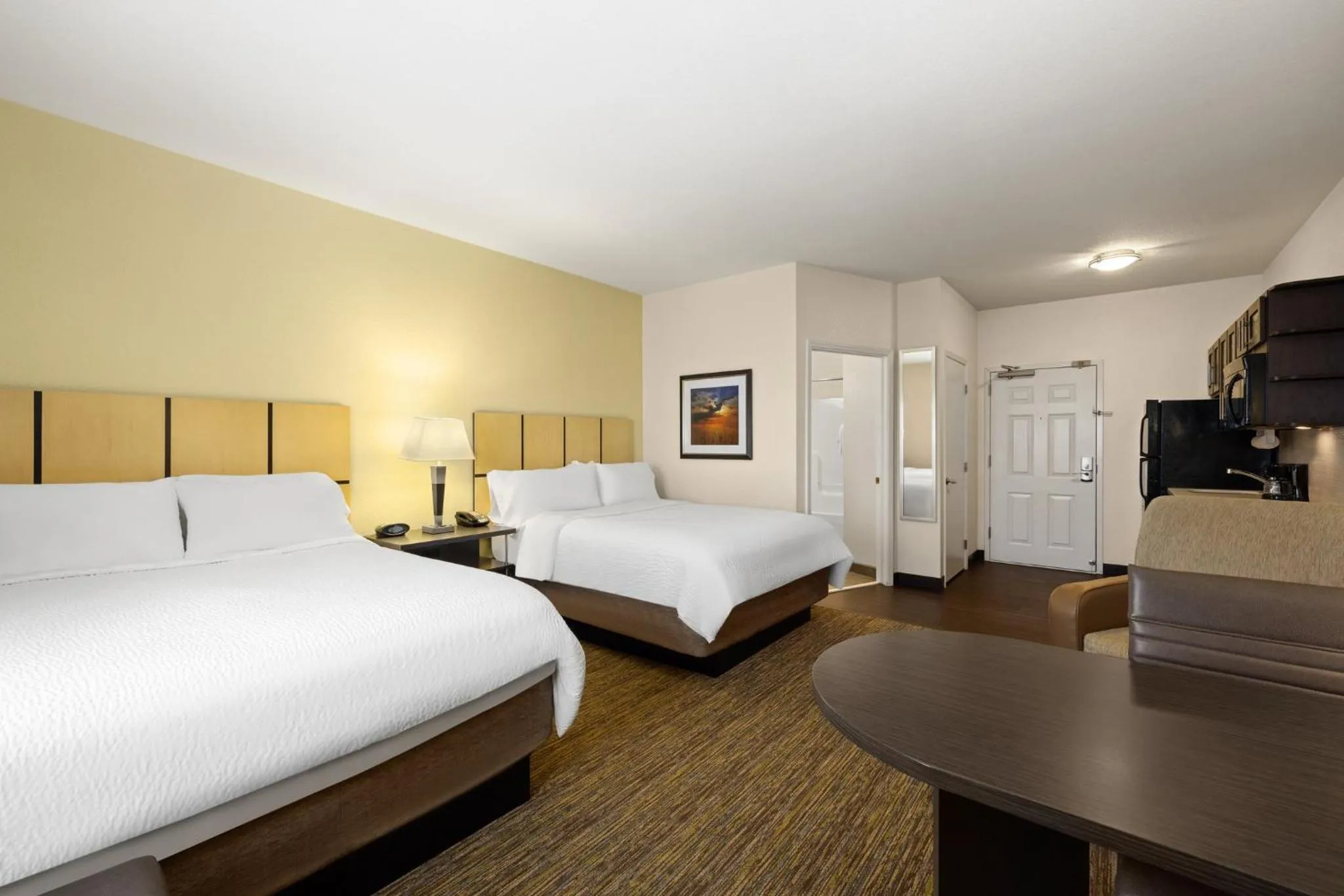 Photo of the whole room, Bed in Candlewood Suites Bismarck