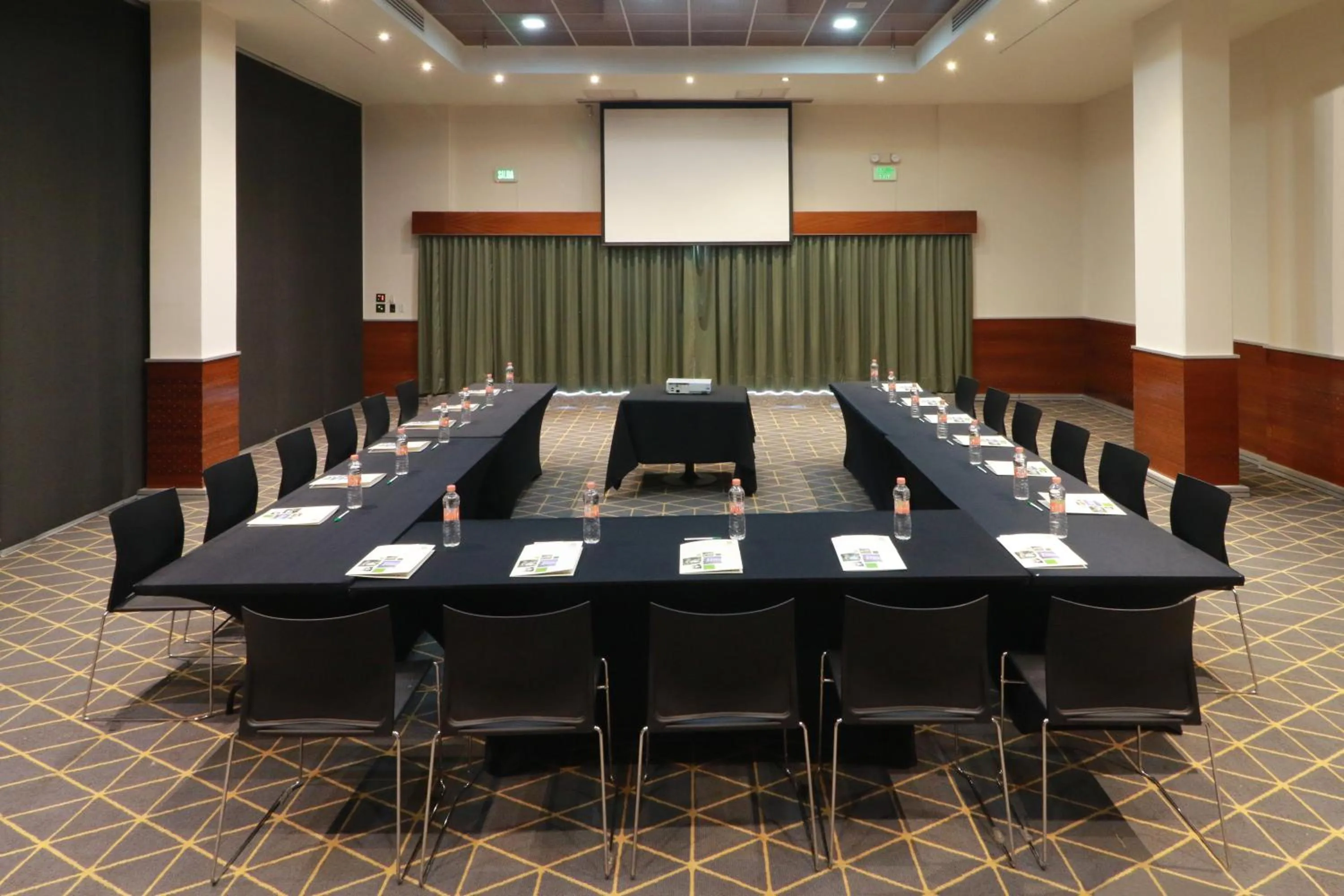 Meeting/conference room in Holiday Inn San Luis Potosi-Quijote by IHG