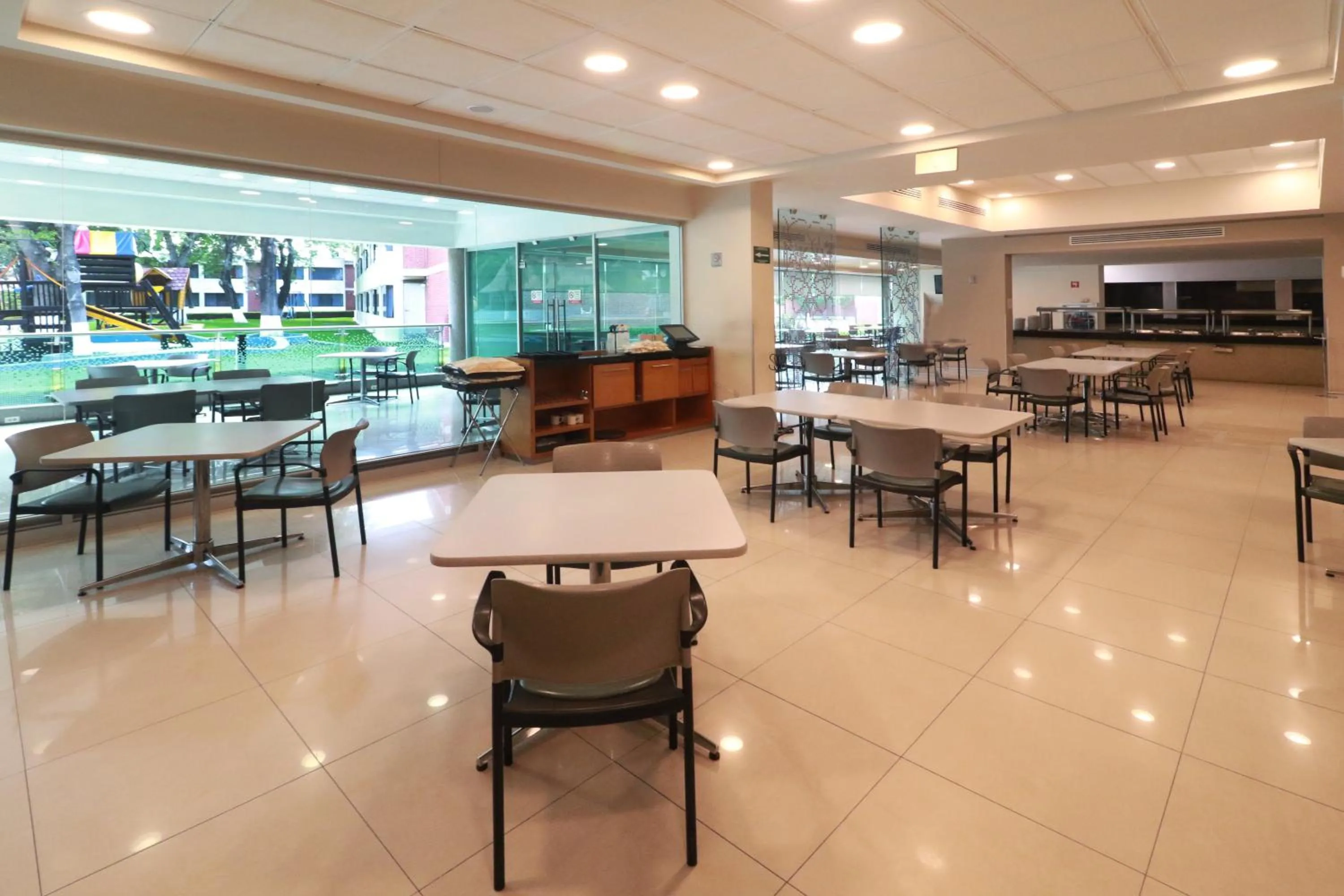 Restaurant/places to eat in Holiday Inn San Luis Potosi-Quijote by IHG