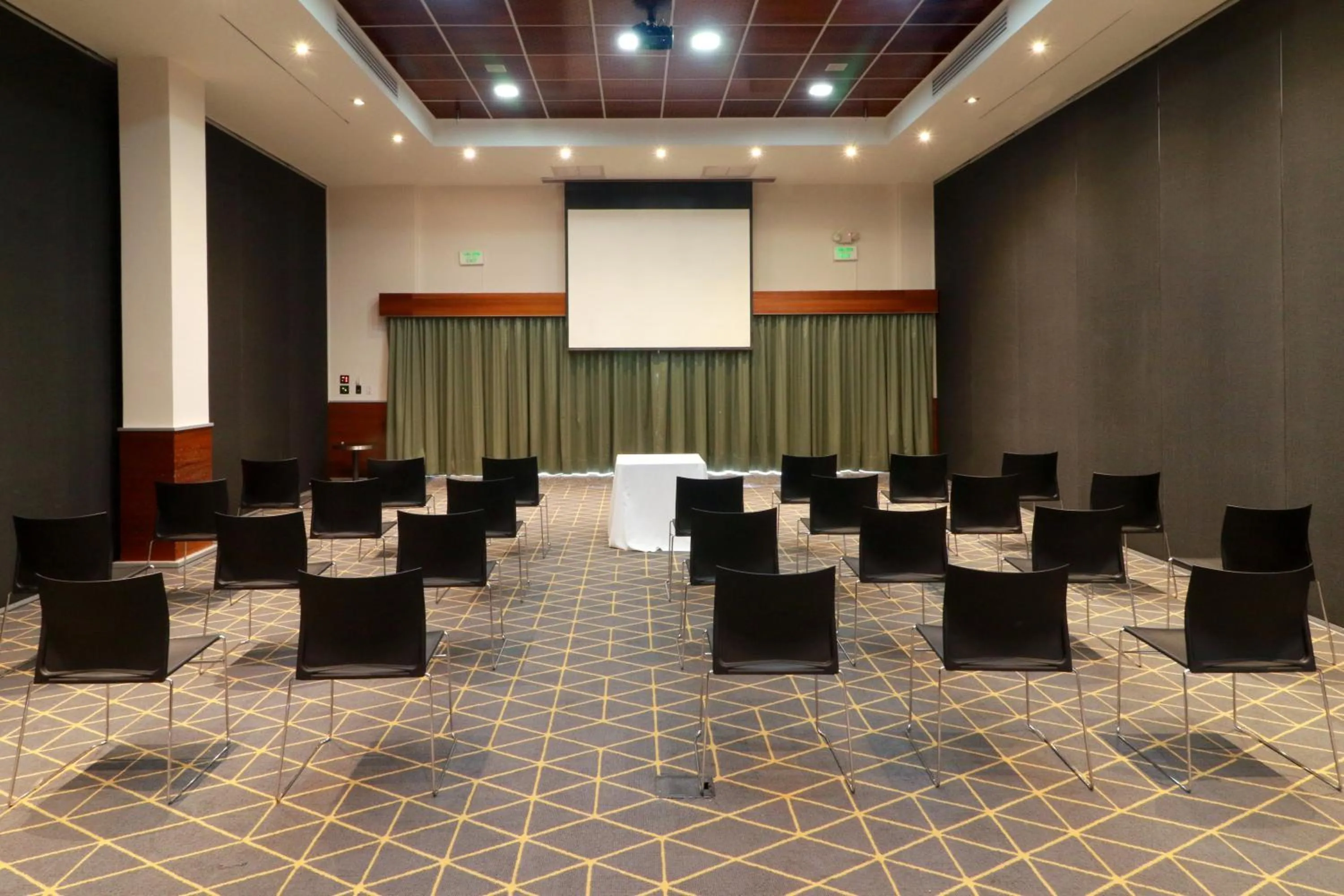 Meeting/conference room in Holiday Inn San Luis Potosi-Quijote by IHG