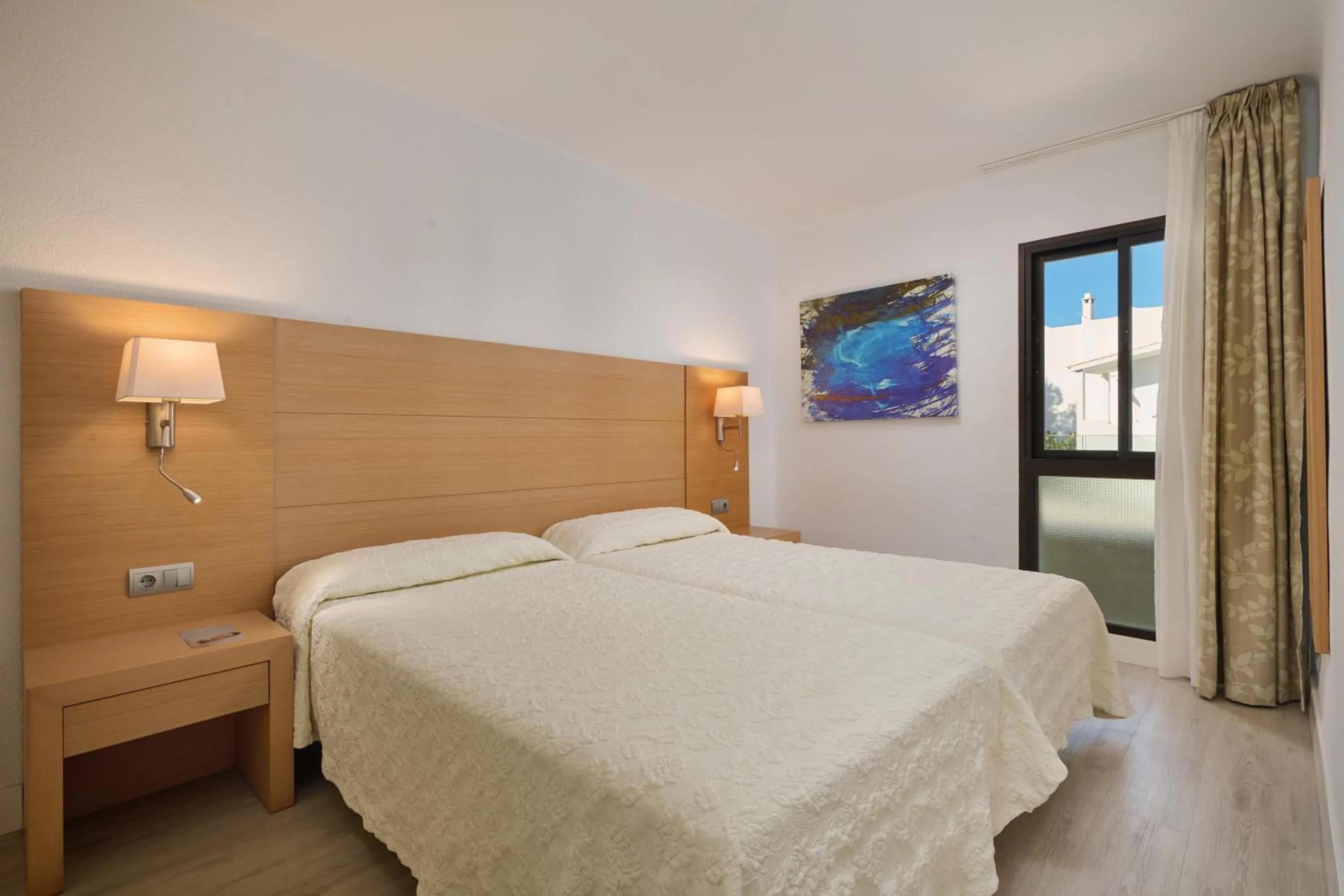 Bed in Hipotels Mediterraneo Club