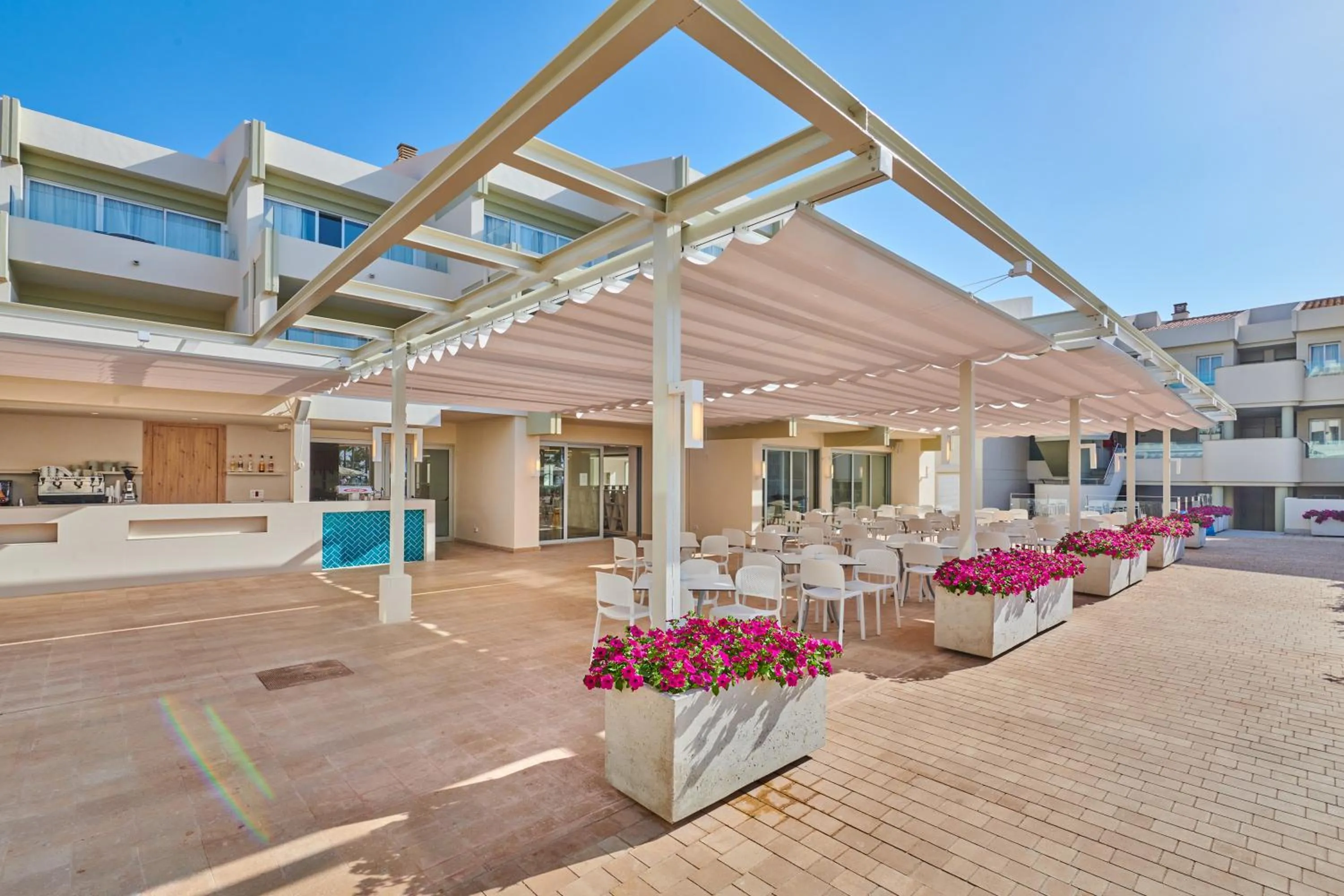 Restaurant/places to eat in Hipotels Mediterraneo Club