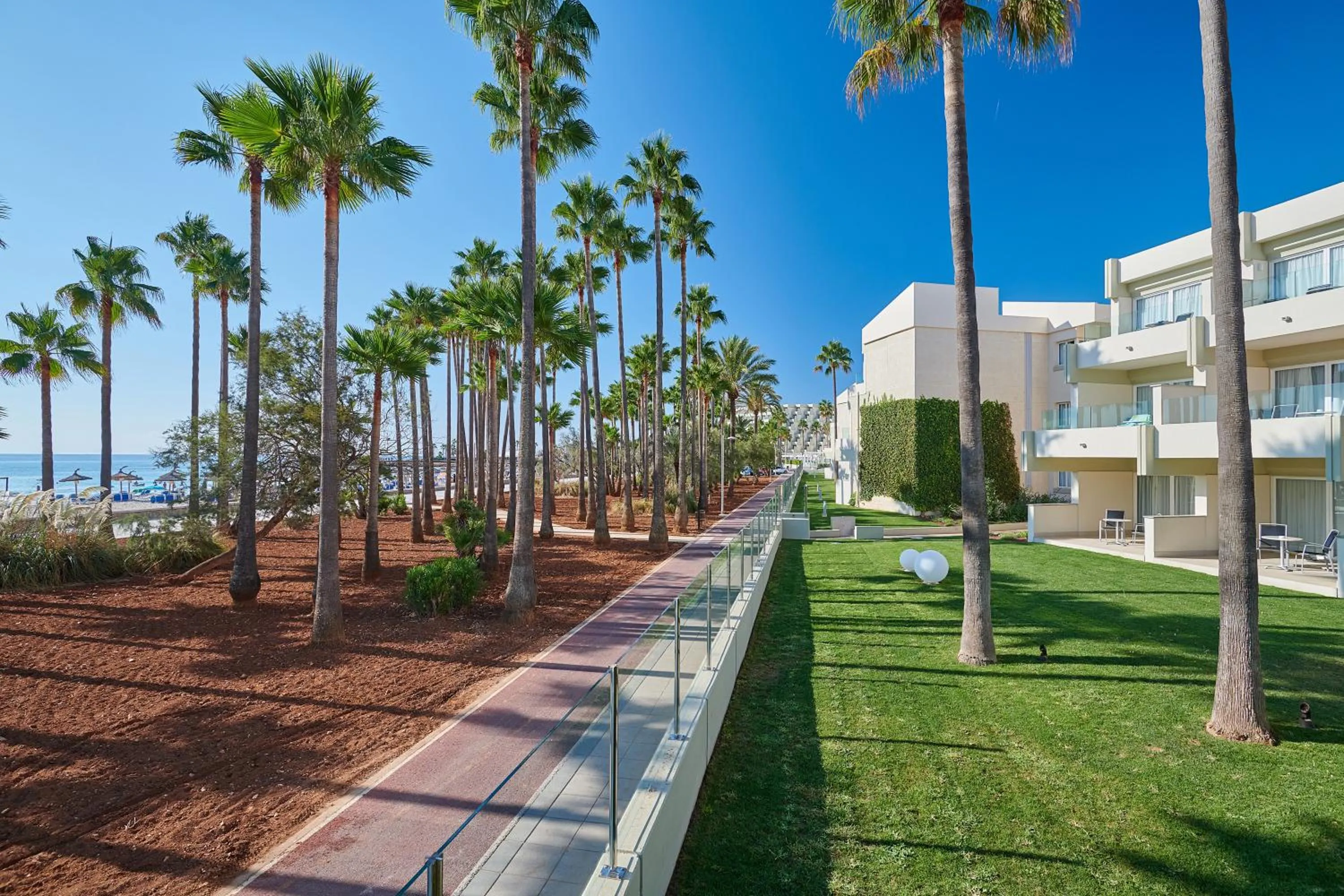 Property building in Hipotels Mediterraneo Club