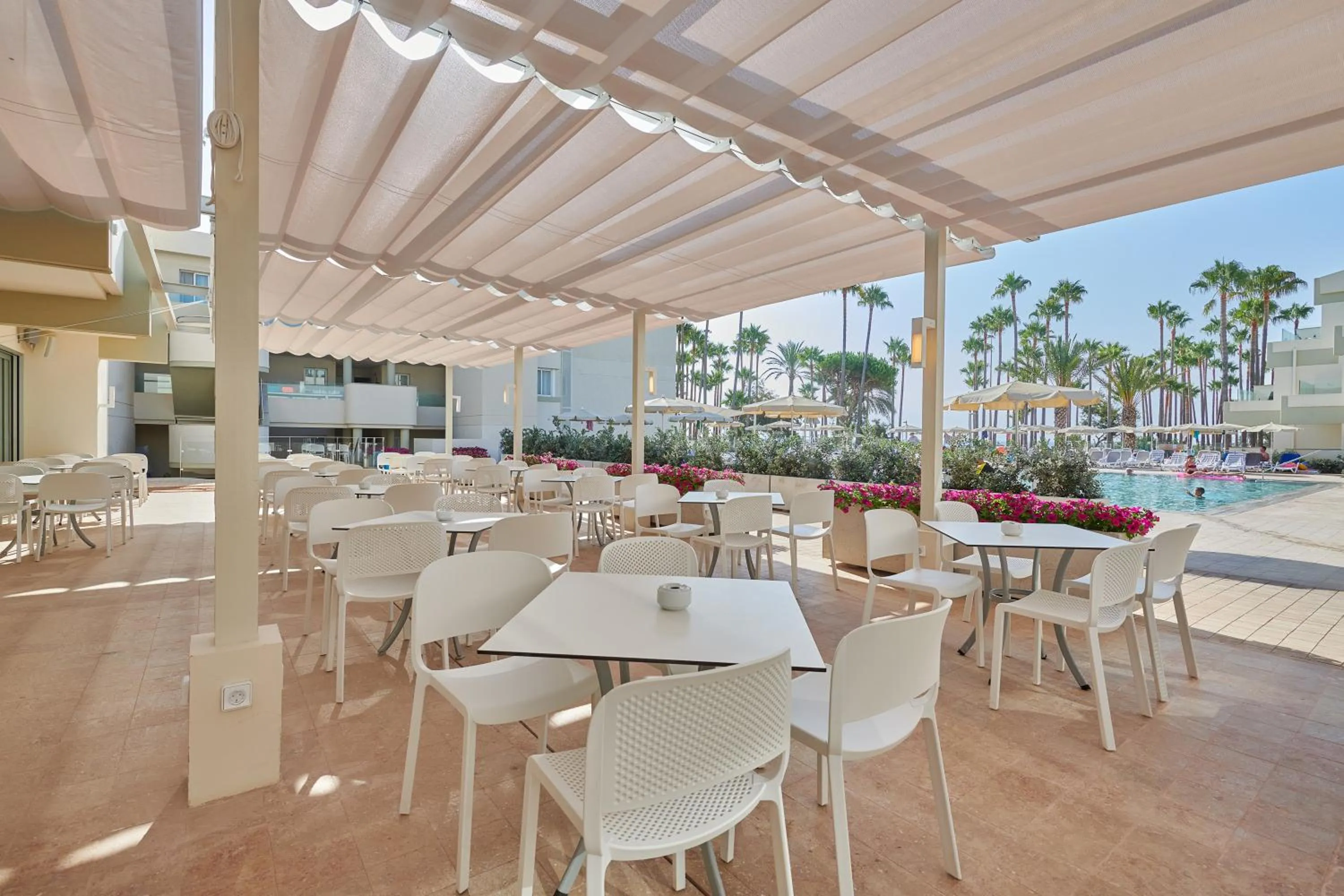 Restaurant/places to eat in Hipotels Mediterraneo Club