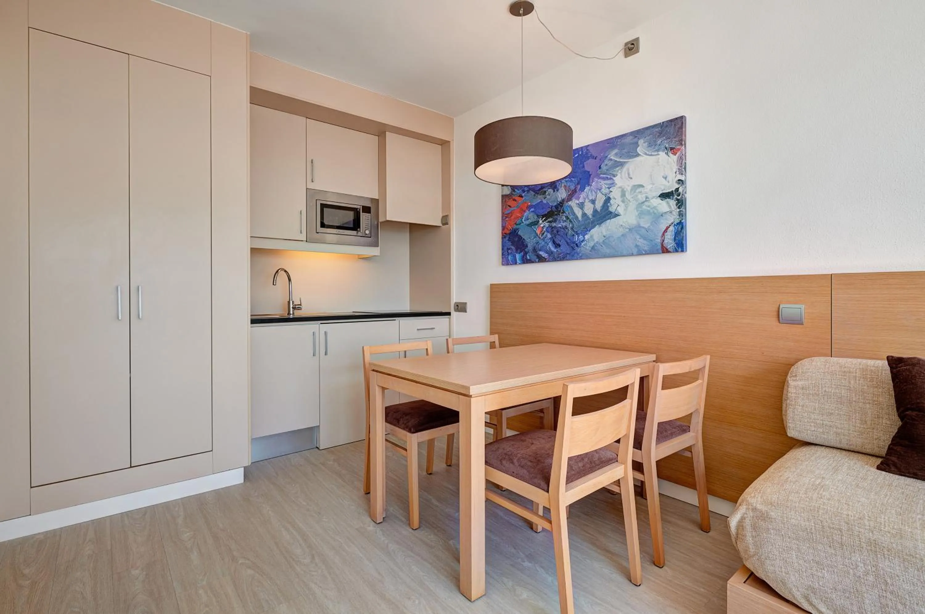 Kitchen or kitchenette in Hipotels Mediterraneo Club