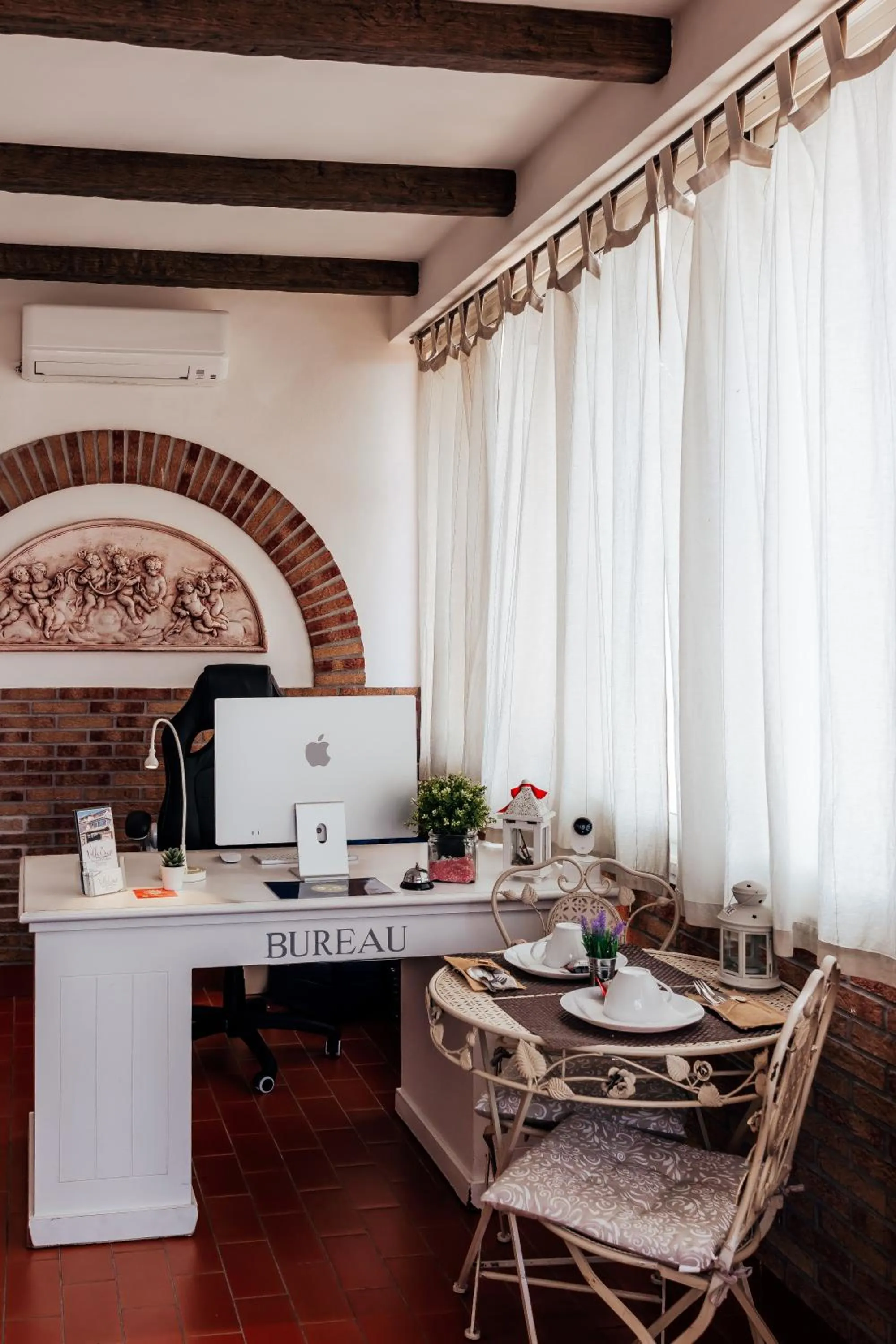 Lobby or reception in Villa Erasi