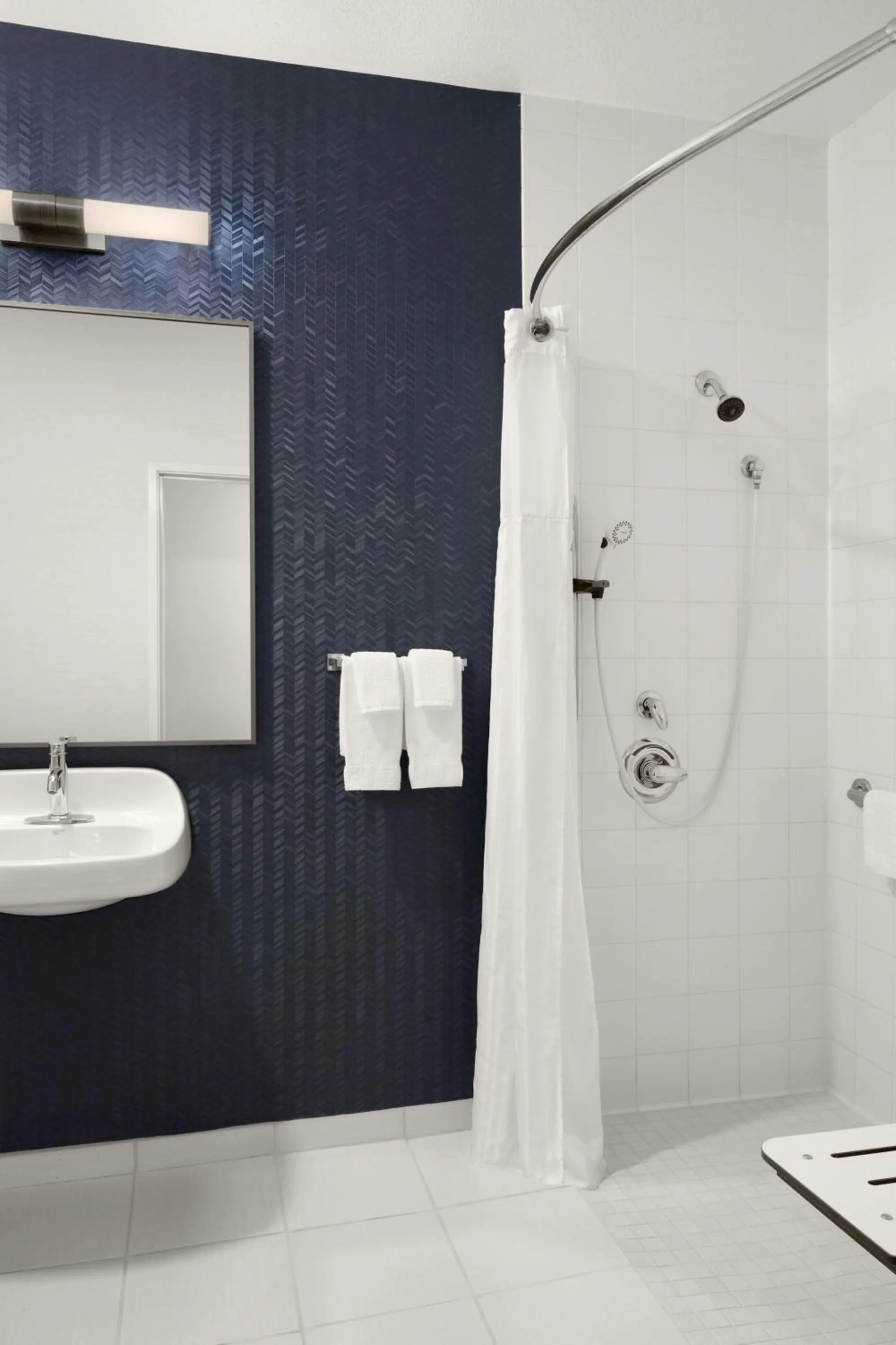 Bathroom in Fairfield Inn & Suites Naperville/Aurora