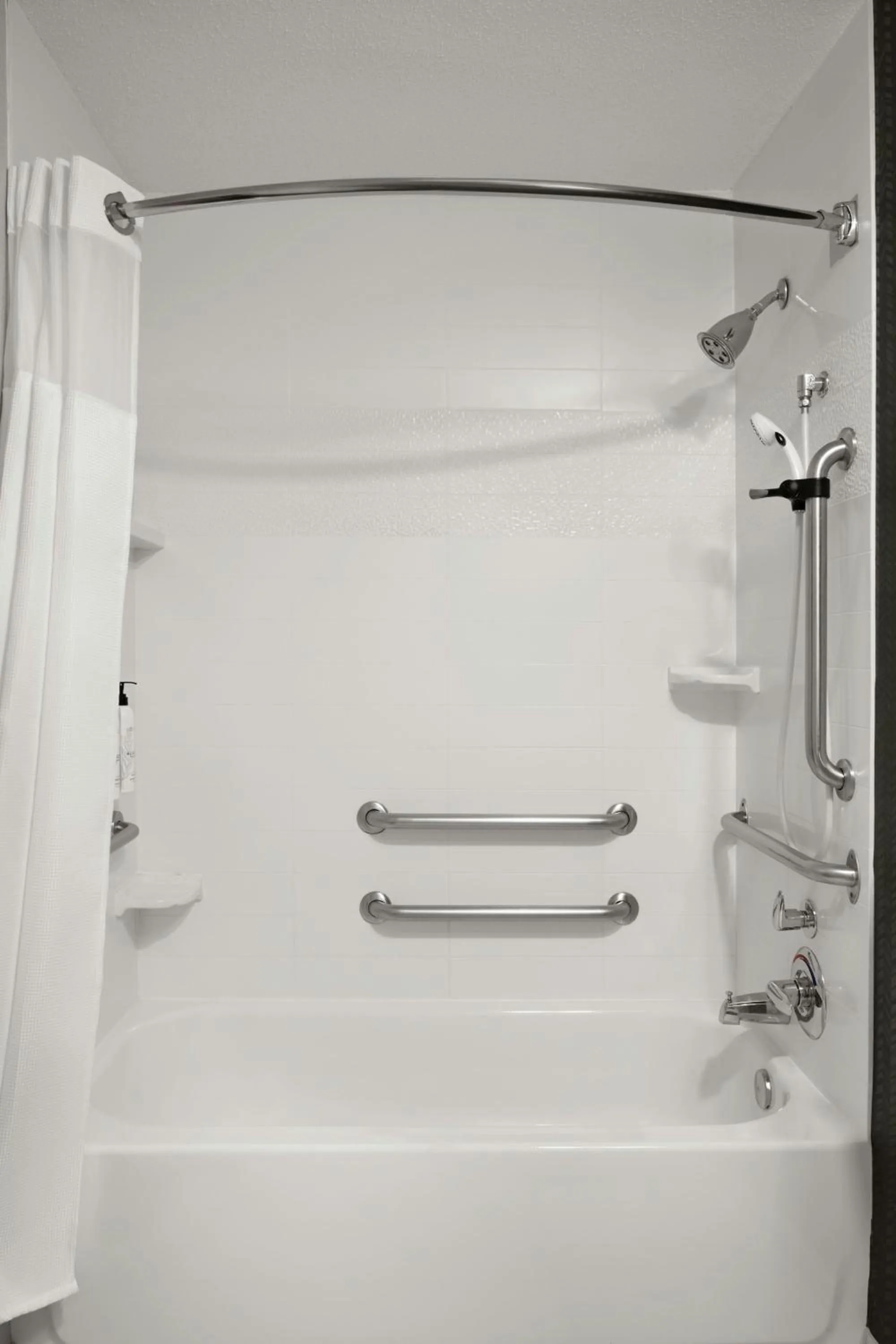 Bathroom in Fairfield Inn & Suites Naperville/Aurora