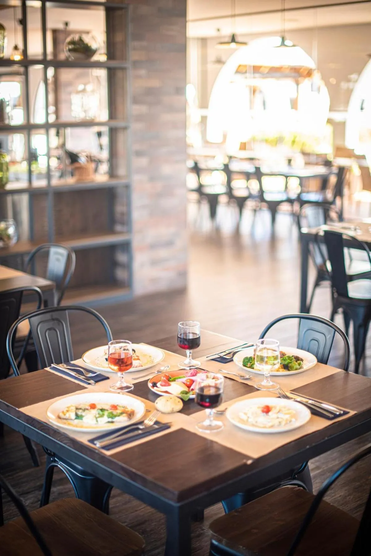 Restaurant/places to eat in Blau Punta Reina