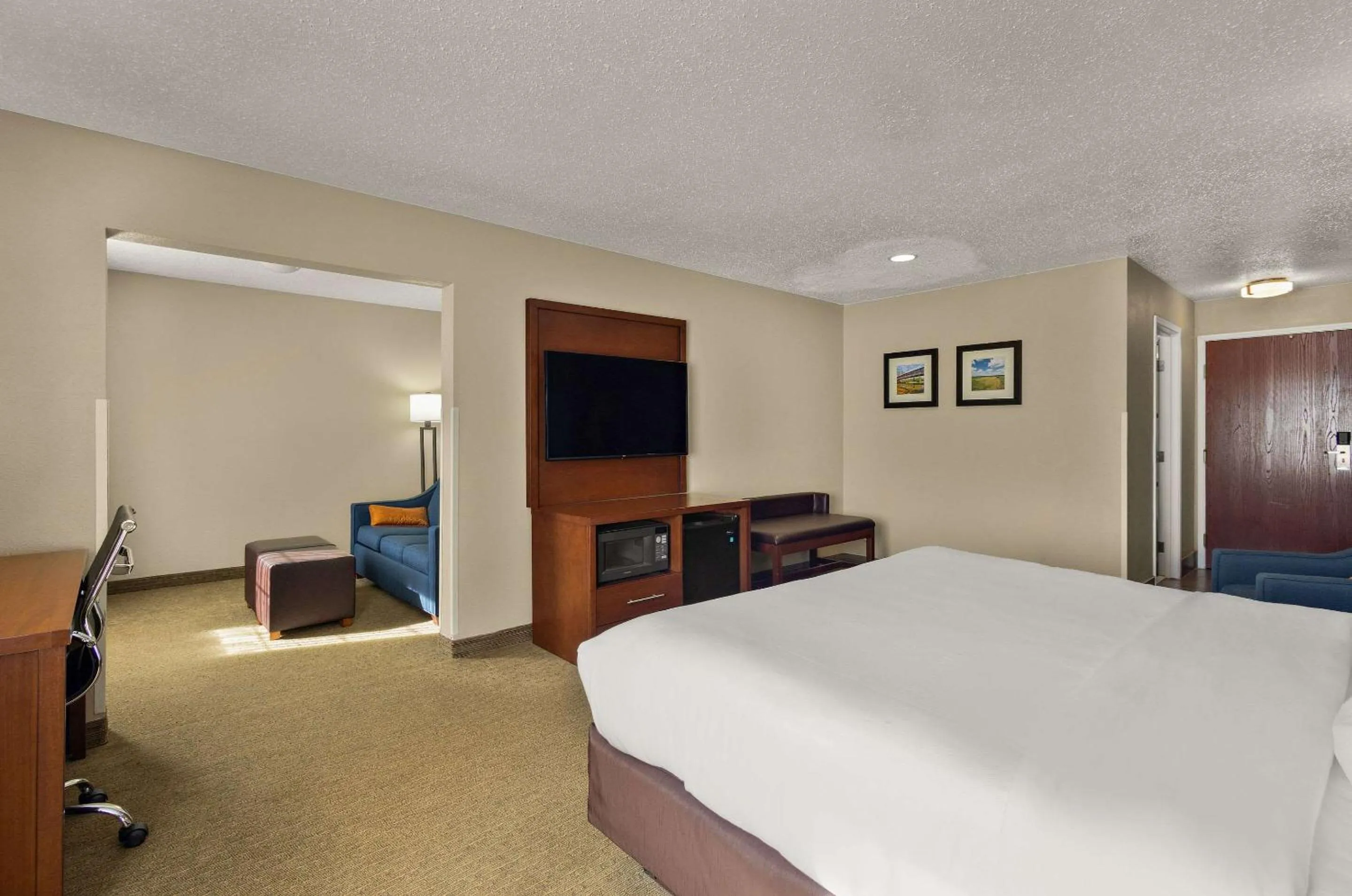 Bedroom, Bed in Comfort Inn Near Ouabache State Park