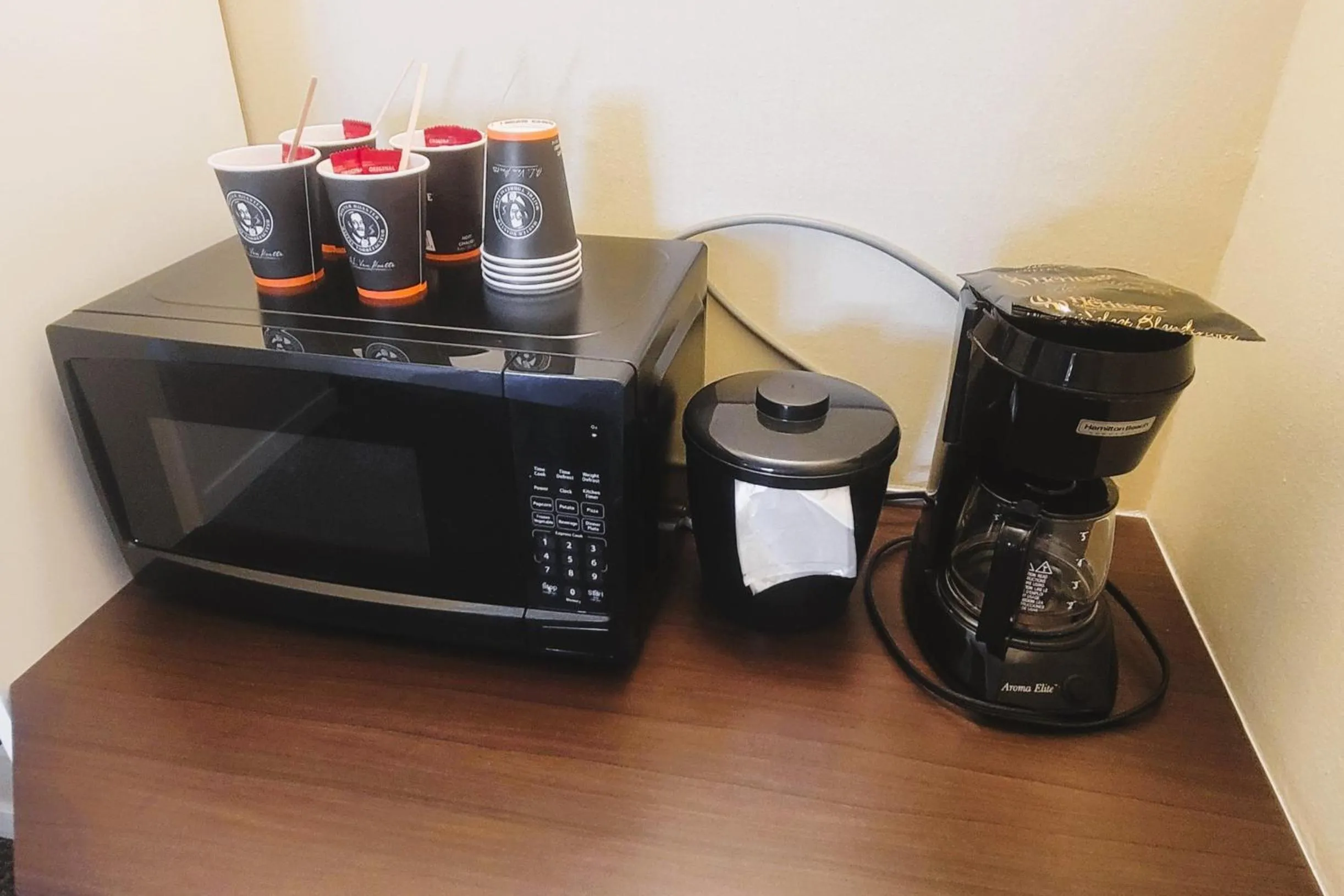 Coffee/tea facilities in Siesta Suites