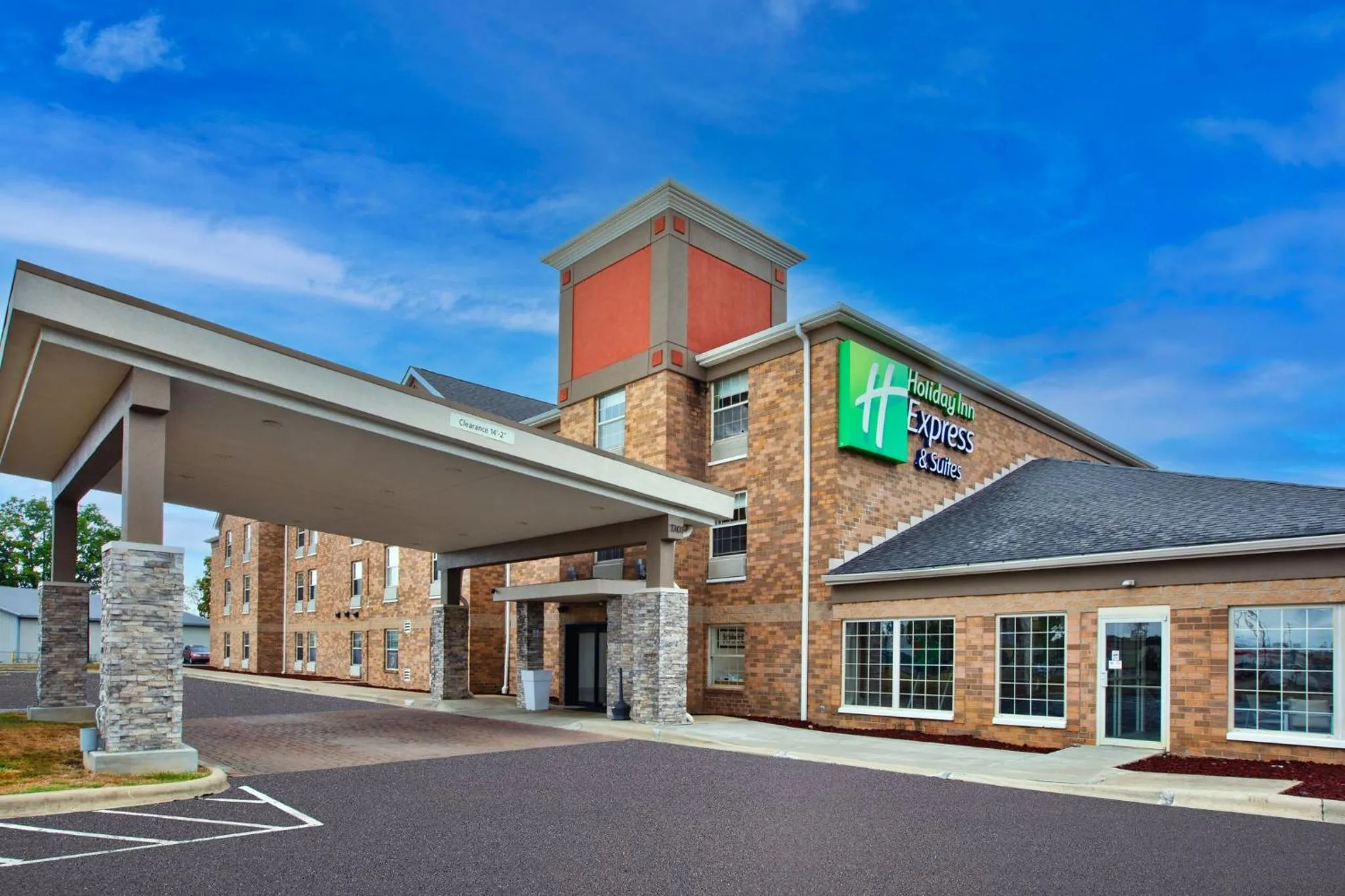 Property building in Holiday Inn Express Hotel & Suites Delaware-Columbus Area by IHG