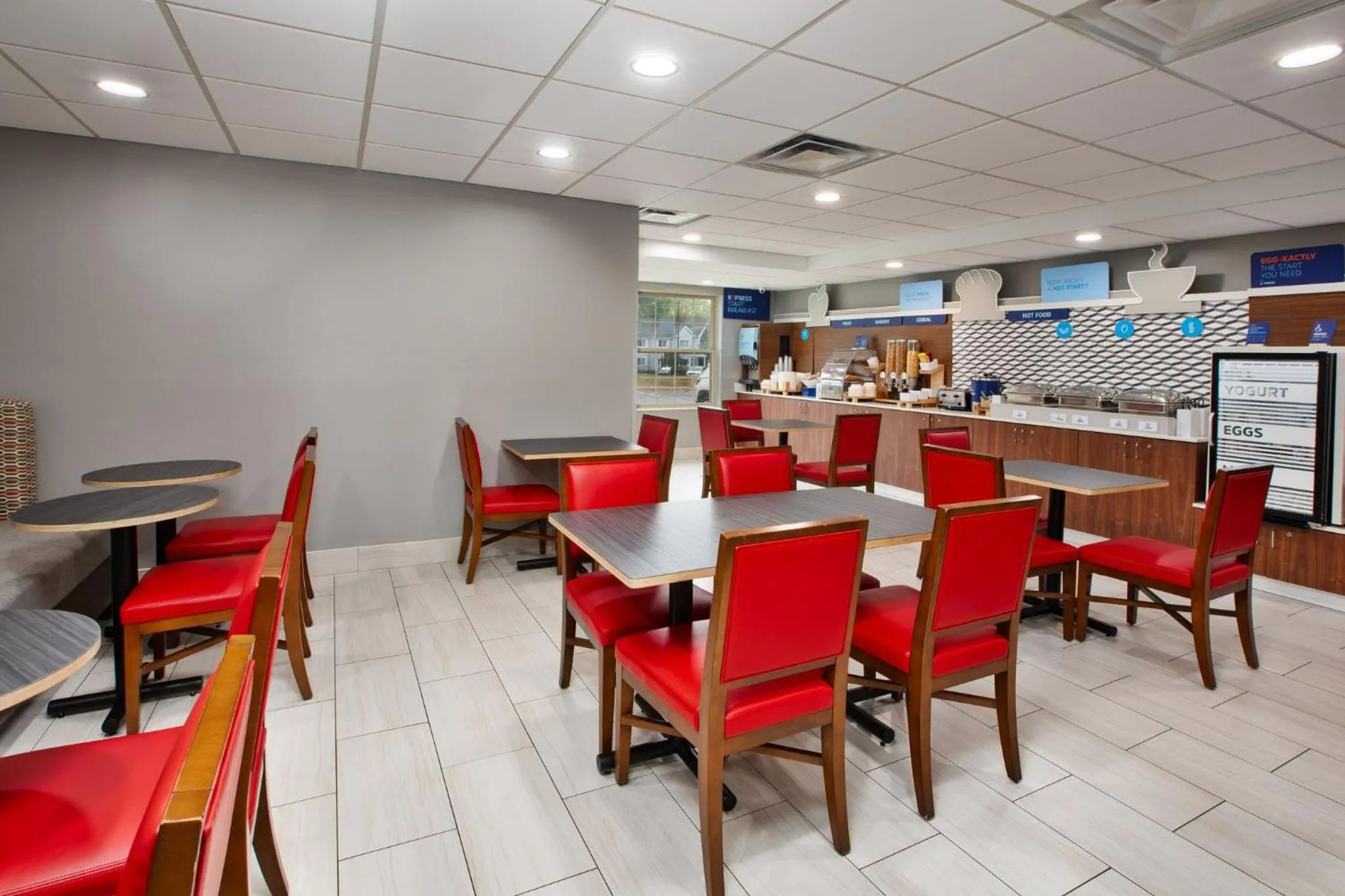 Breakfast in Holiday Inn Express Hotel & Suites Delaware-Columbus Area by IHG