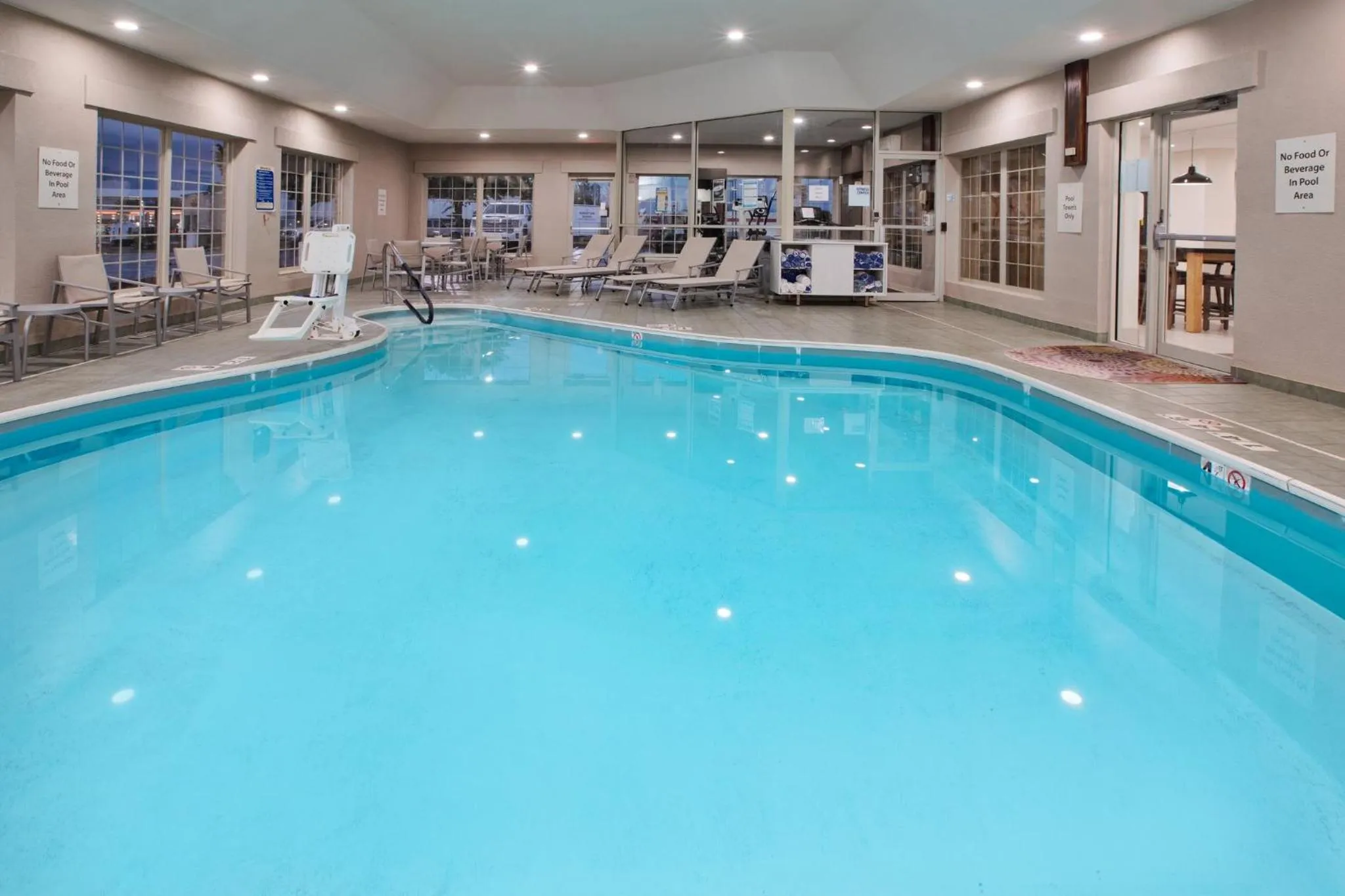 Swimming pool in Holiday Inn Express Hotel & Suites Delaware-Columbus Area by IHG