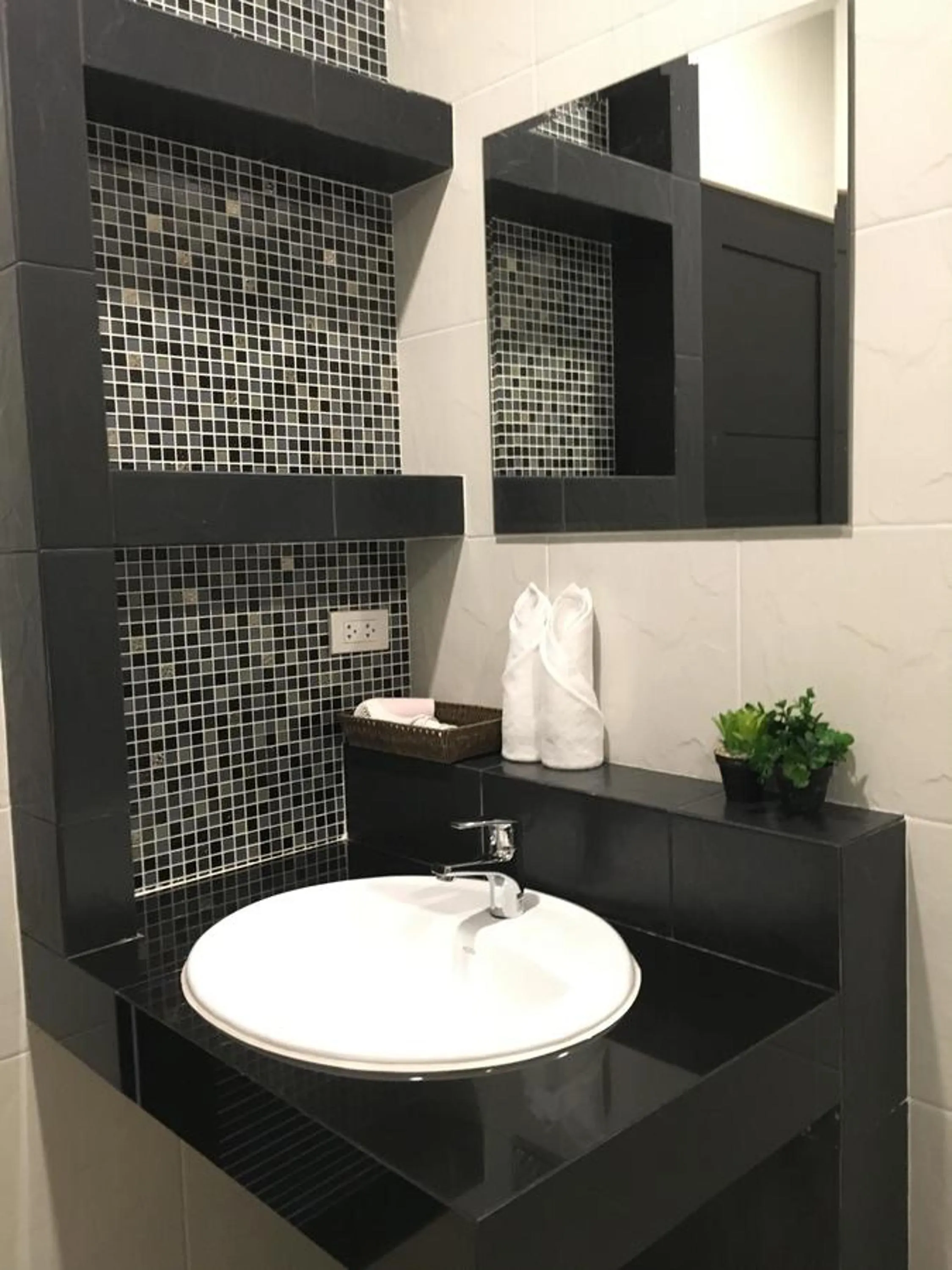 Bathroom in Tandeaw View