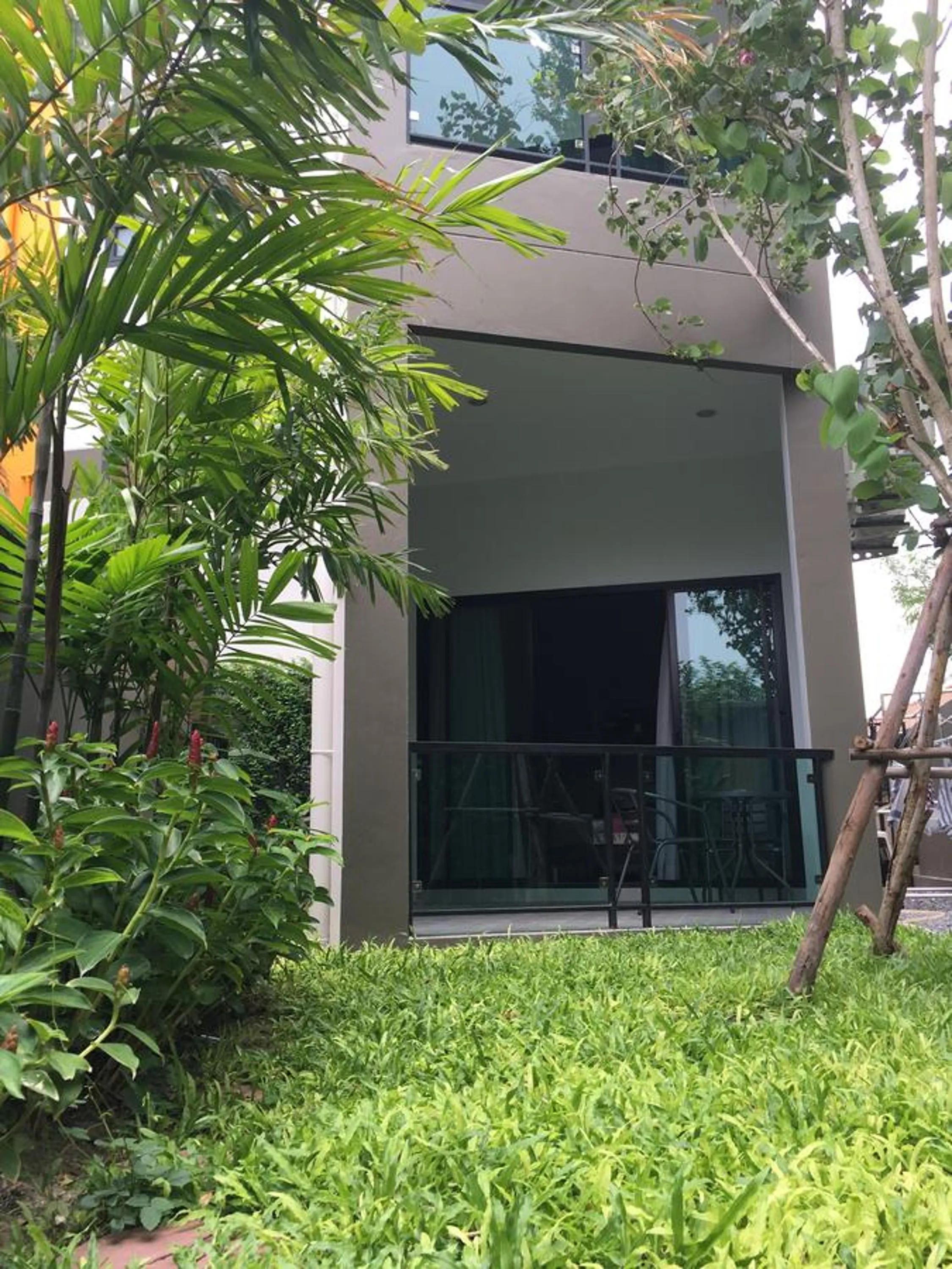 Garden in Tandeaw View