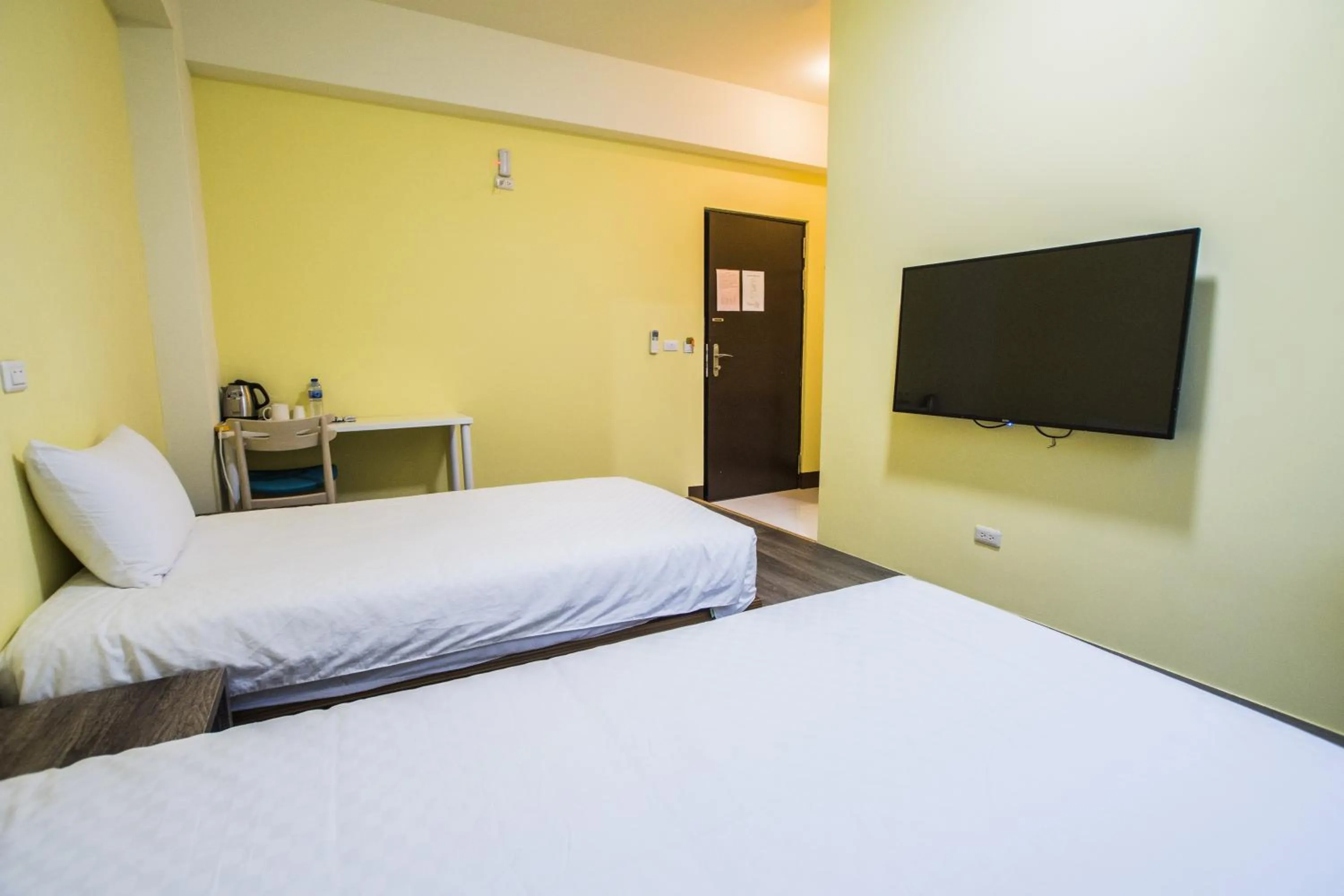 Photo of the whole room, Bed in Siang Jhan B&B