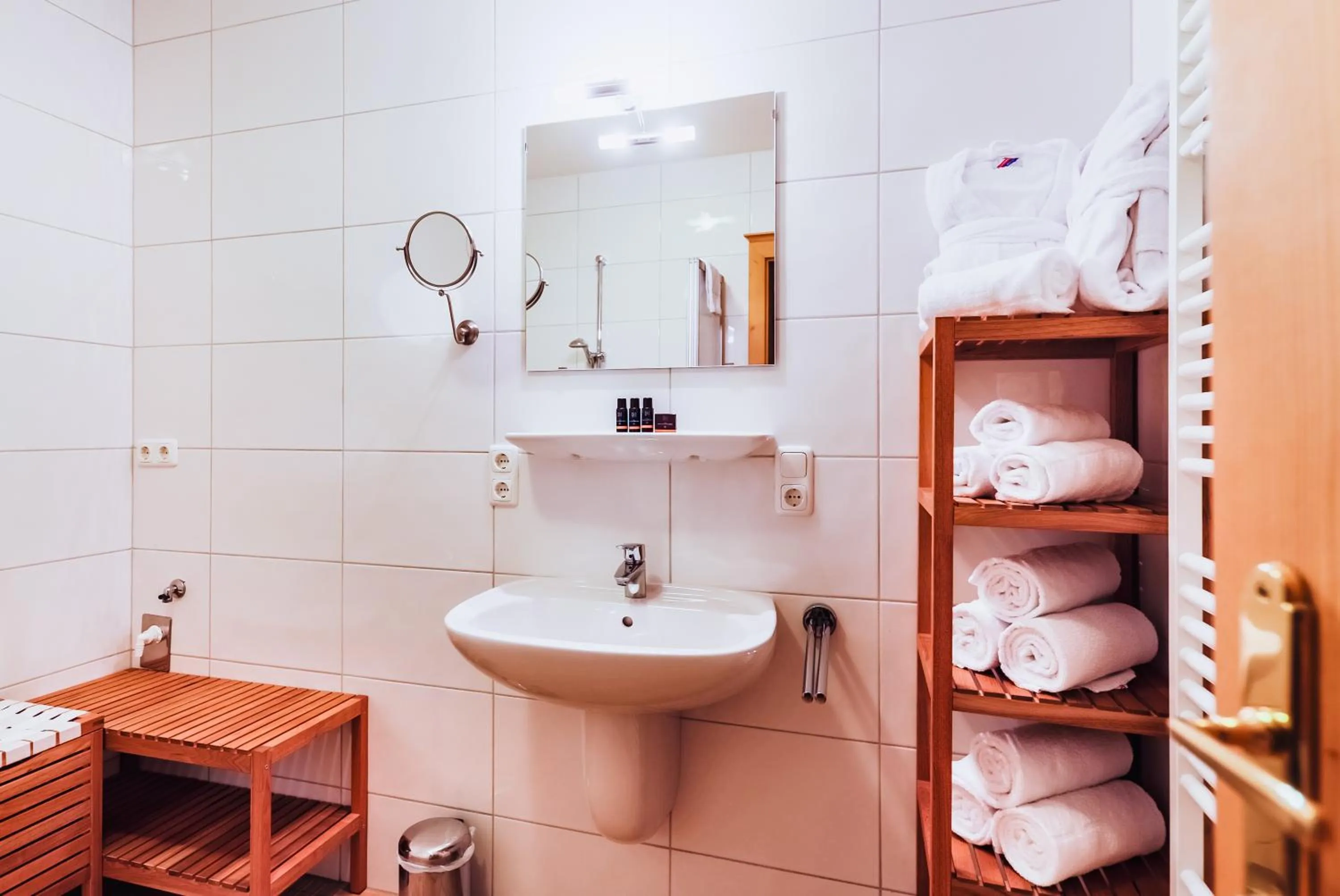 Bathroom in Alpine Resort by Alpin Rentals