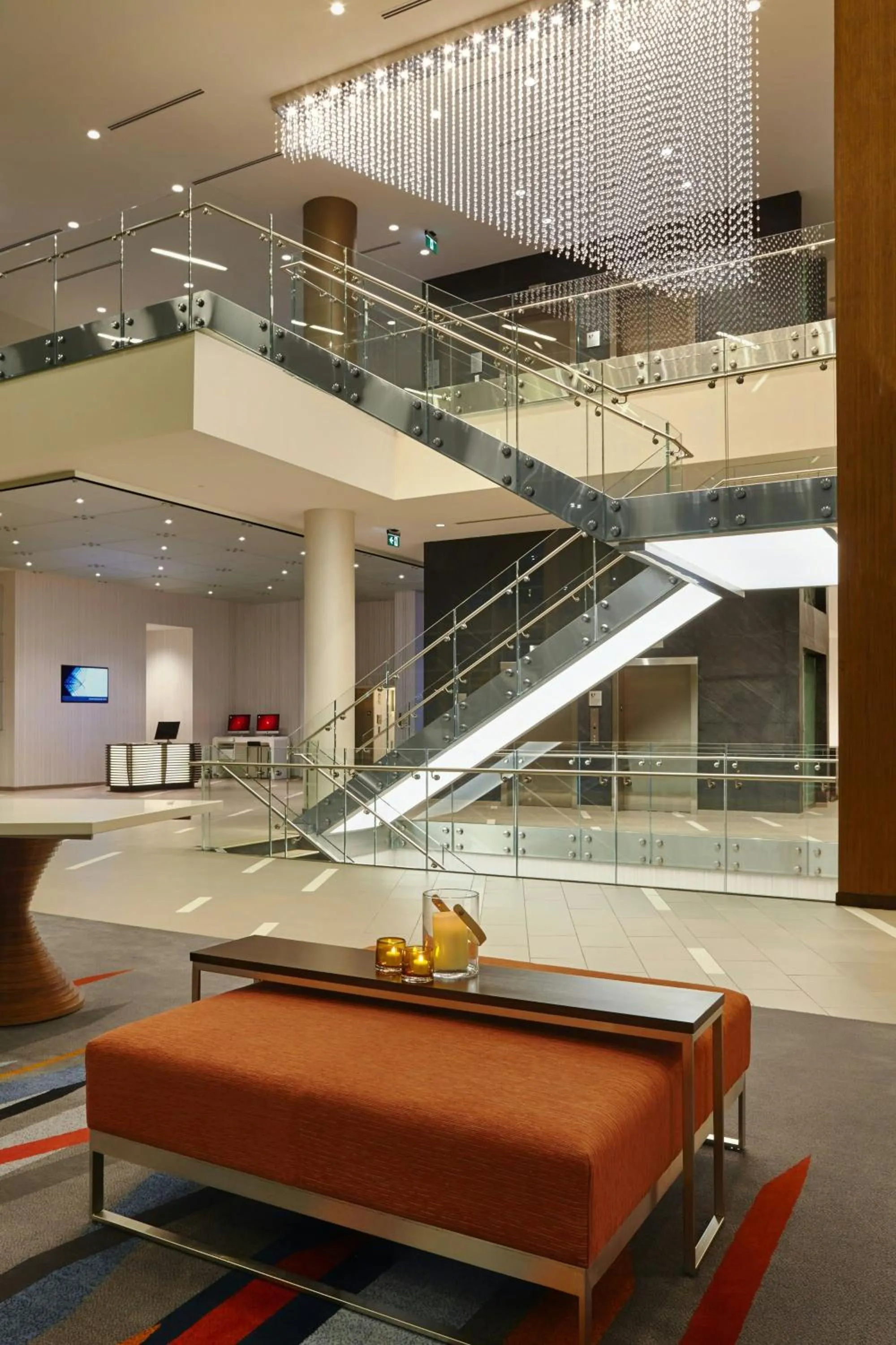 Lobby or reception in Calgary Airport Marriott In-Terminal Hotel