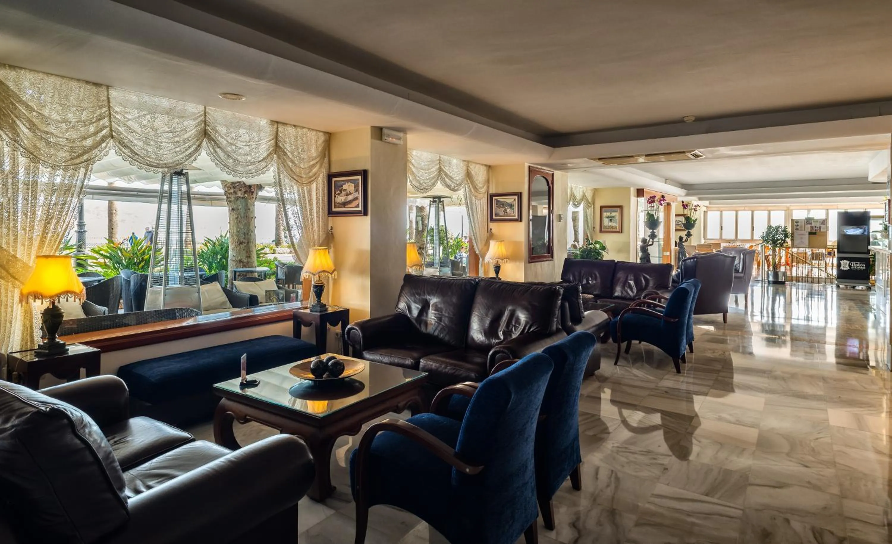 Lobby or reception in Hotel Balcón de Europa