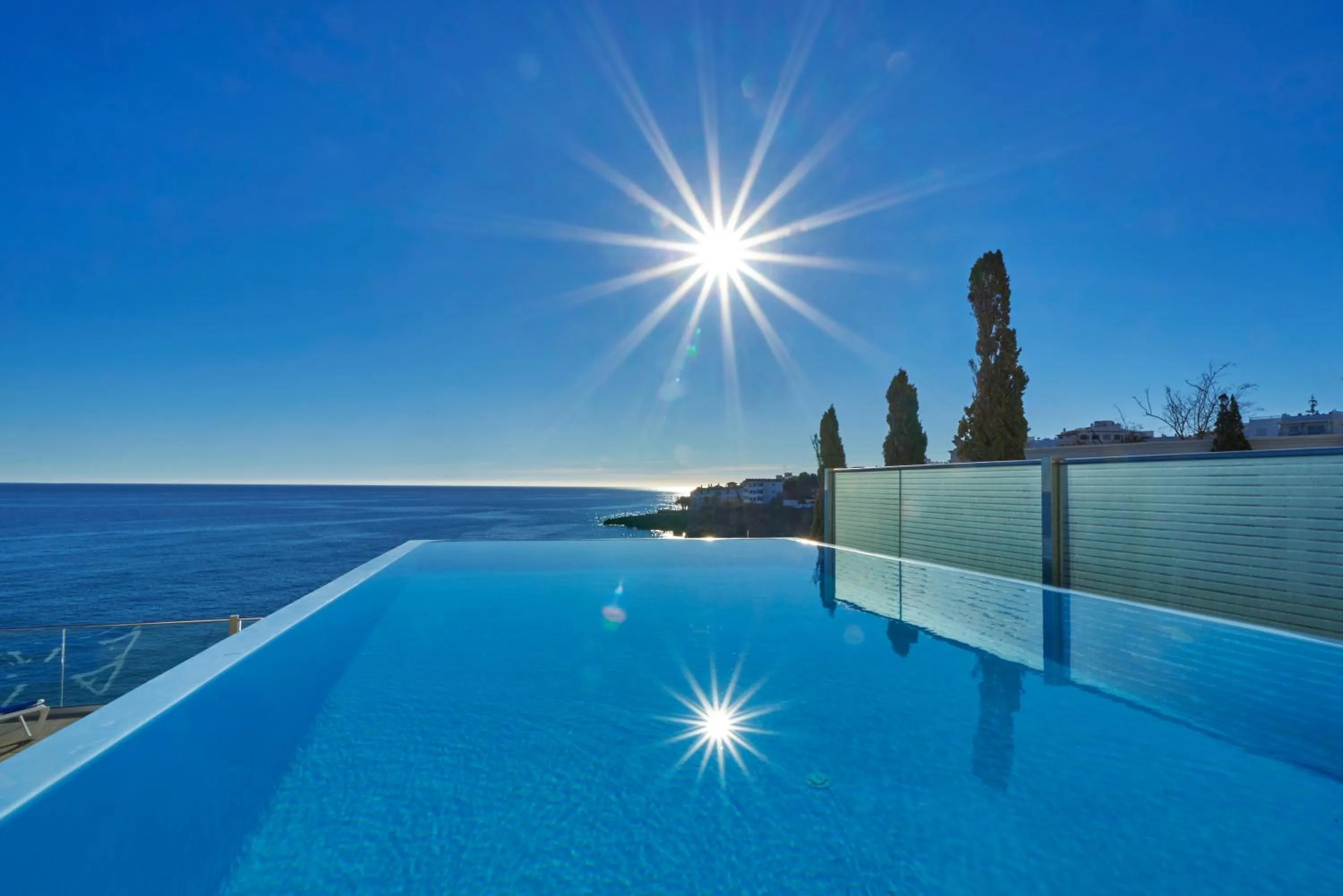 Pool view in Hotel Balcón de Europa
