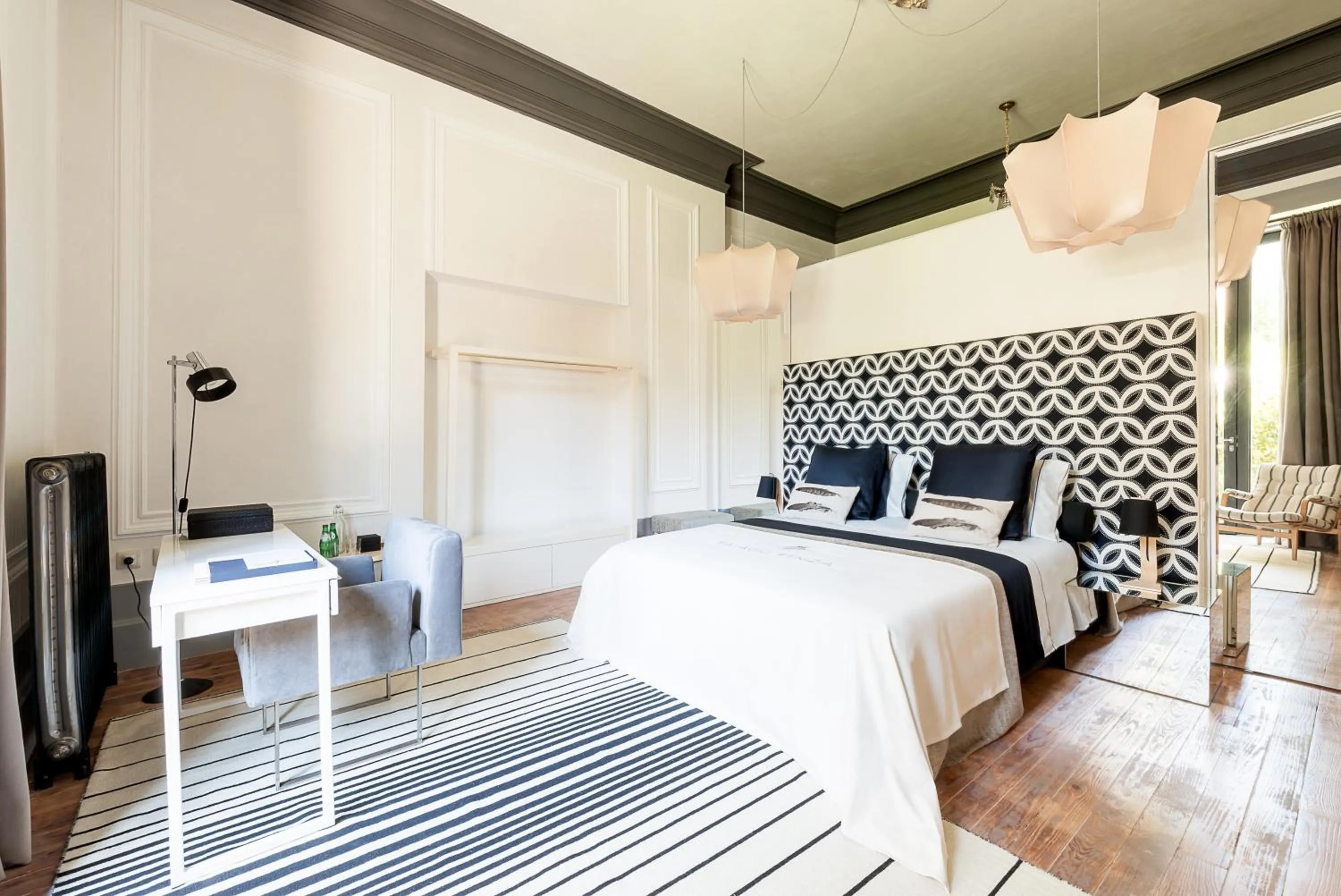 Decorative detail, Bed in Charm Palace Porto