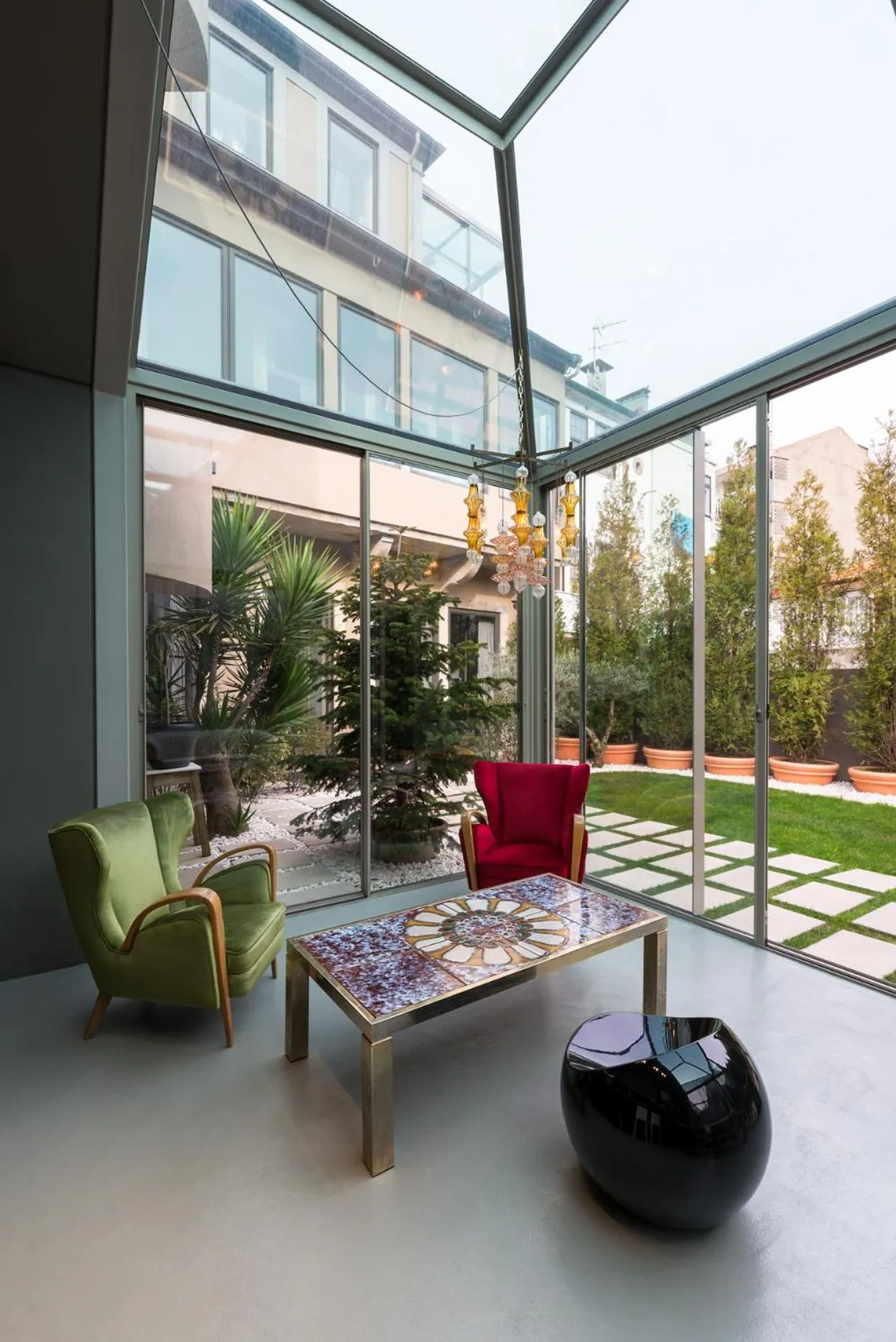 Garden in Charm Palace Porto