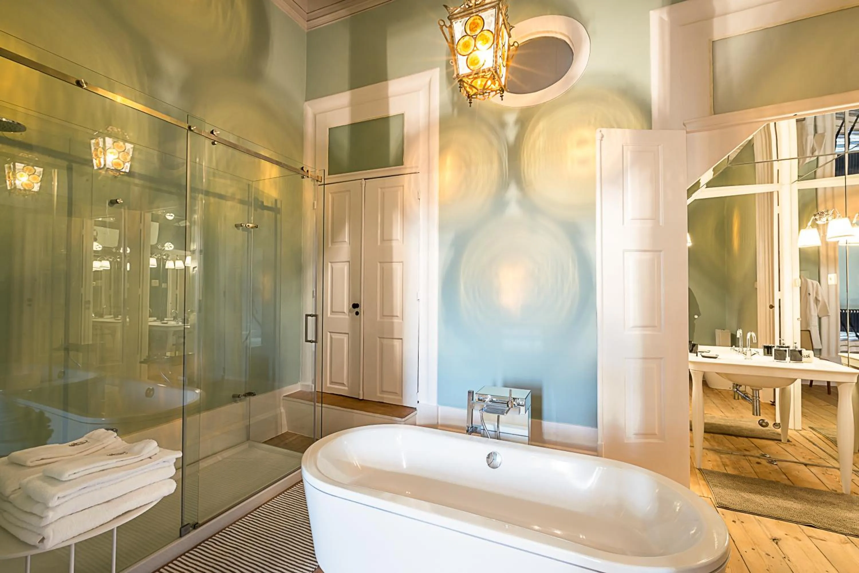 Bathroom in Charm Palace Porto