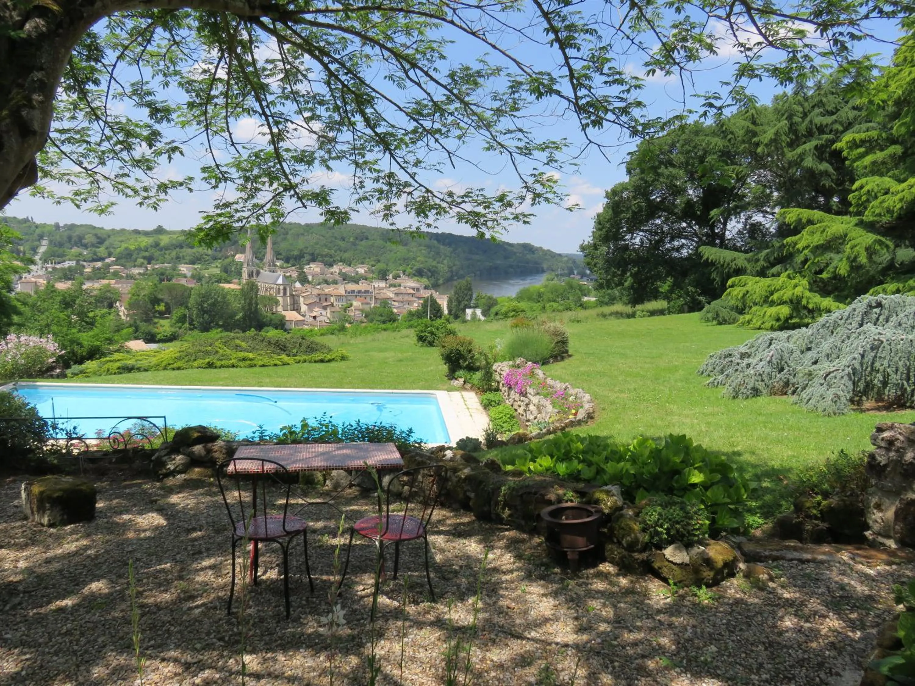 Patio in Les 4 Eléments St Emilion