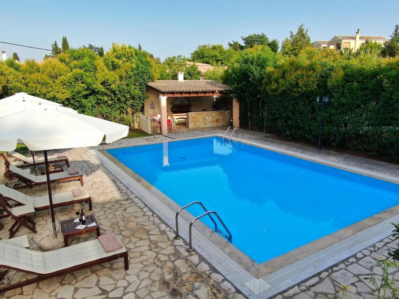 Day in CHA Nanakas Village Inn