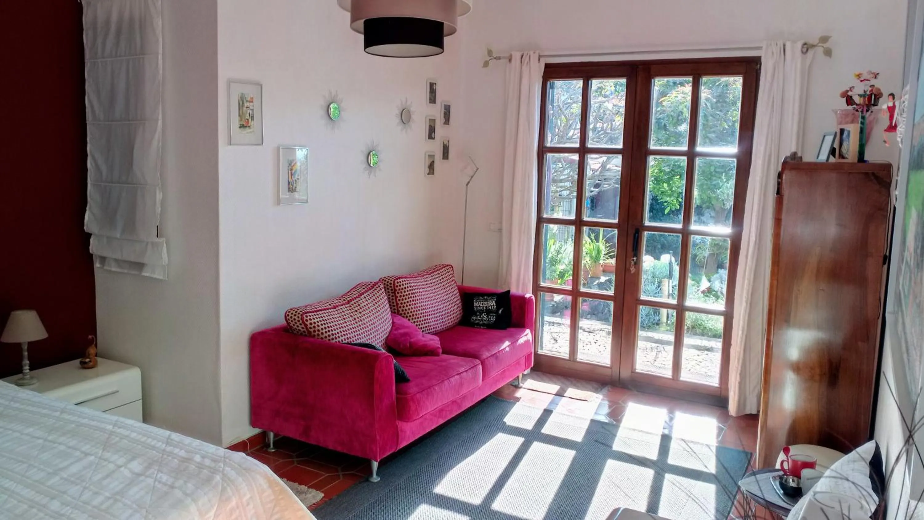 Seating area in La Chambre de Ker Briac