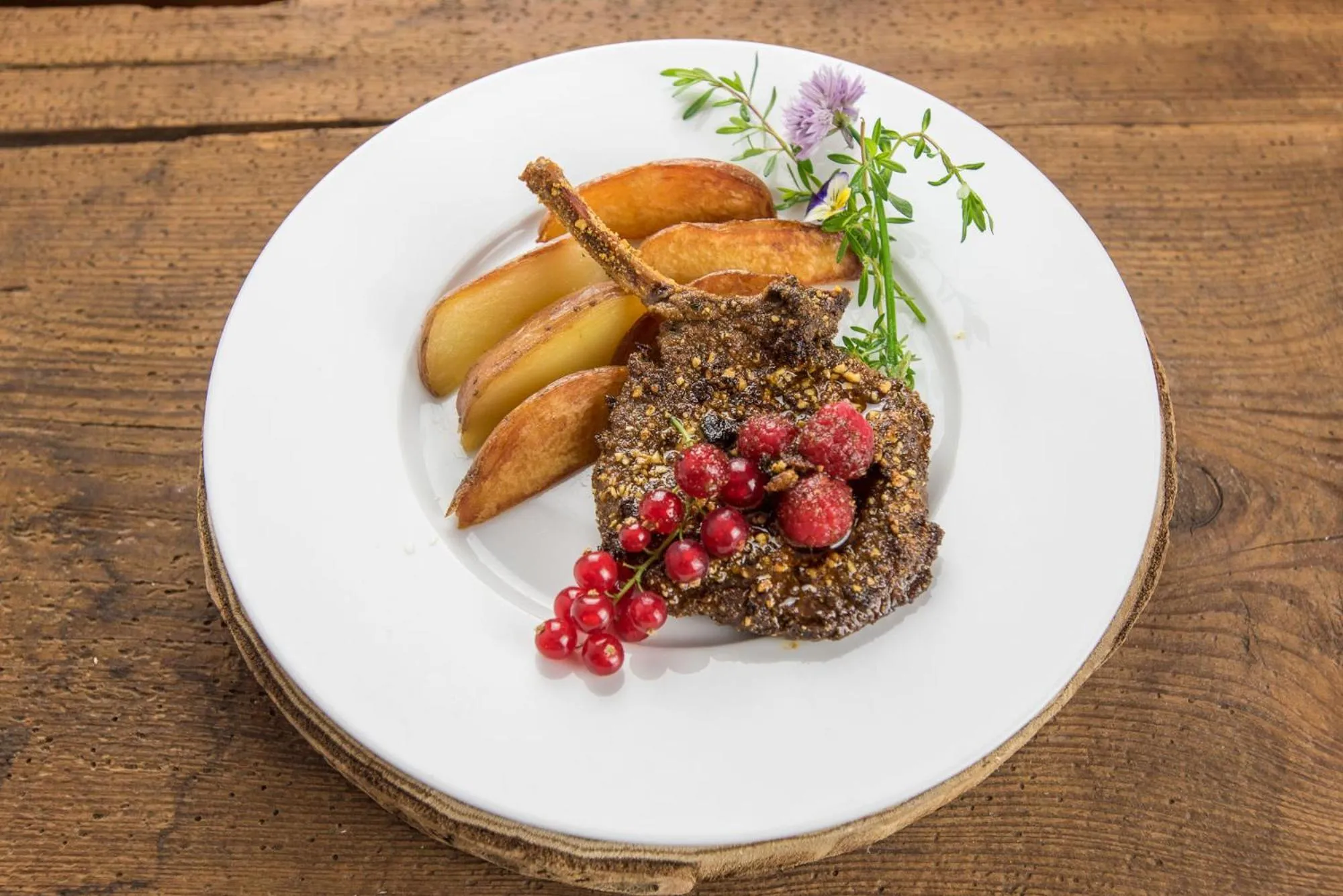 Restaurant/places to eat in Hotel Signal