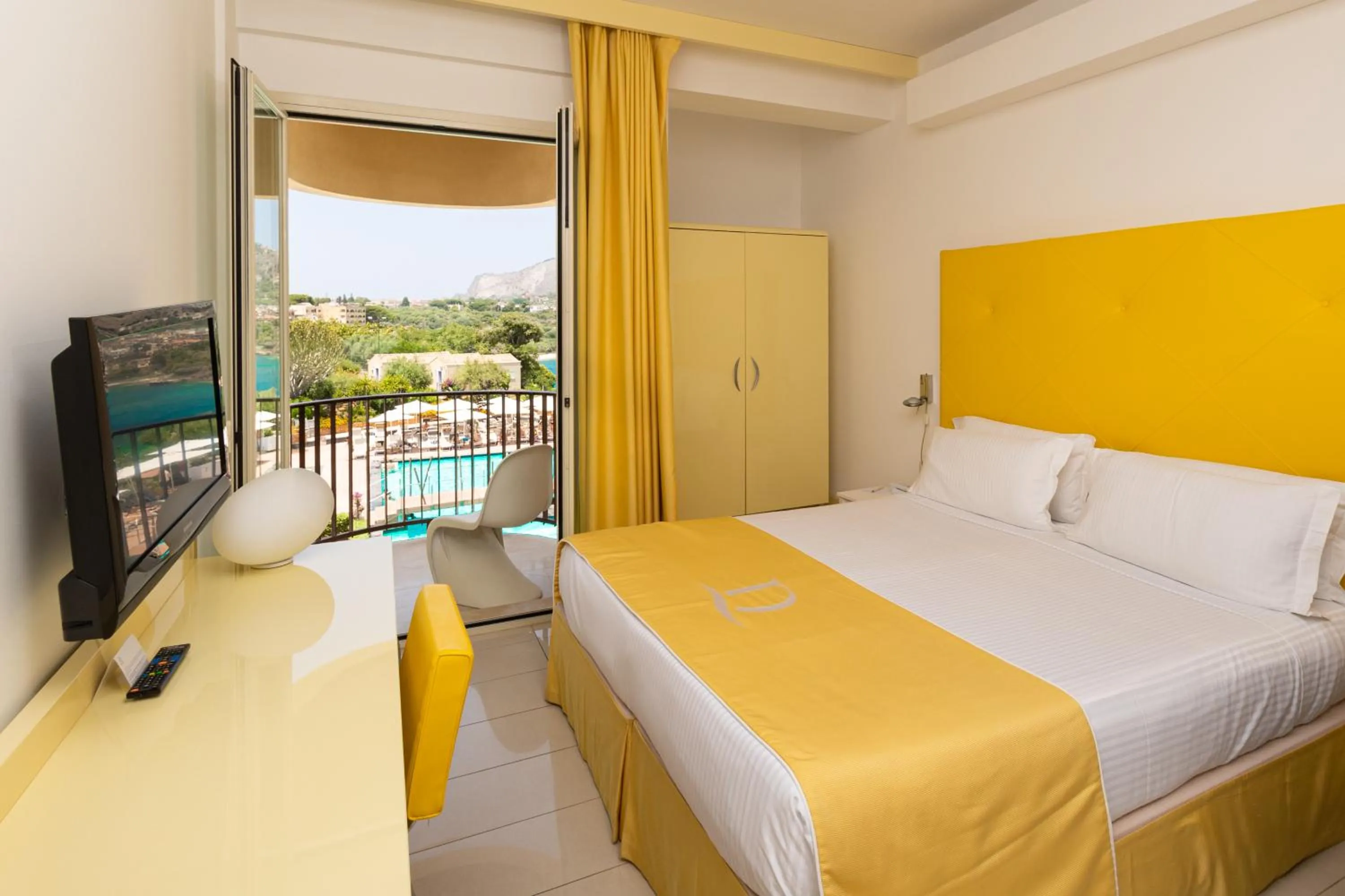 Bedroom, Bed in Domina Zagarella Sicily