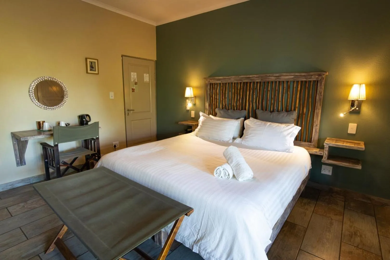 Bedroom, Bed in The Belgium Inn