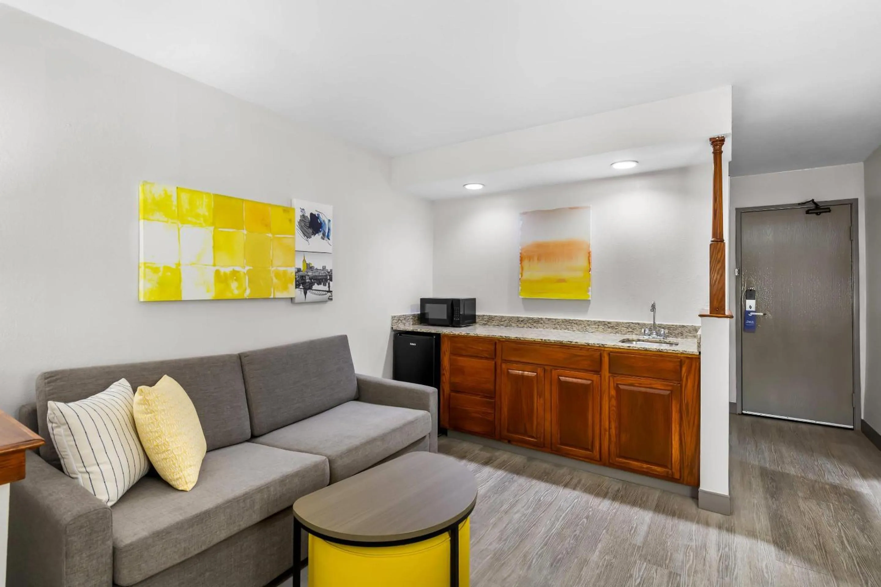 Bedroom in Comfort Inn Nashville West