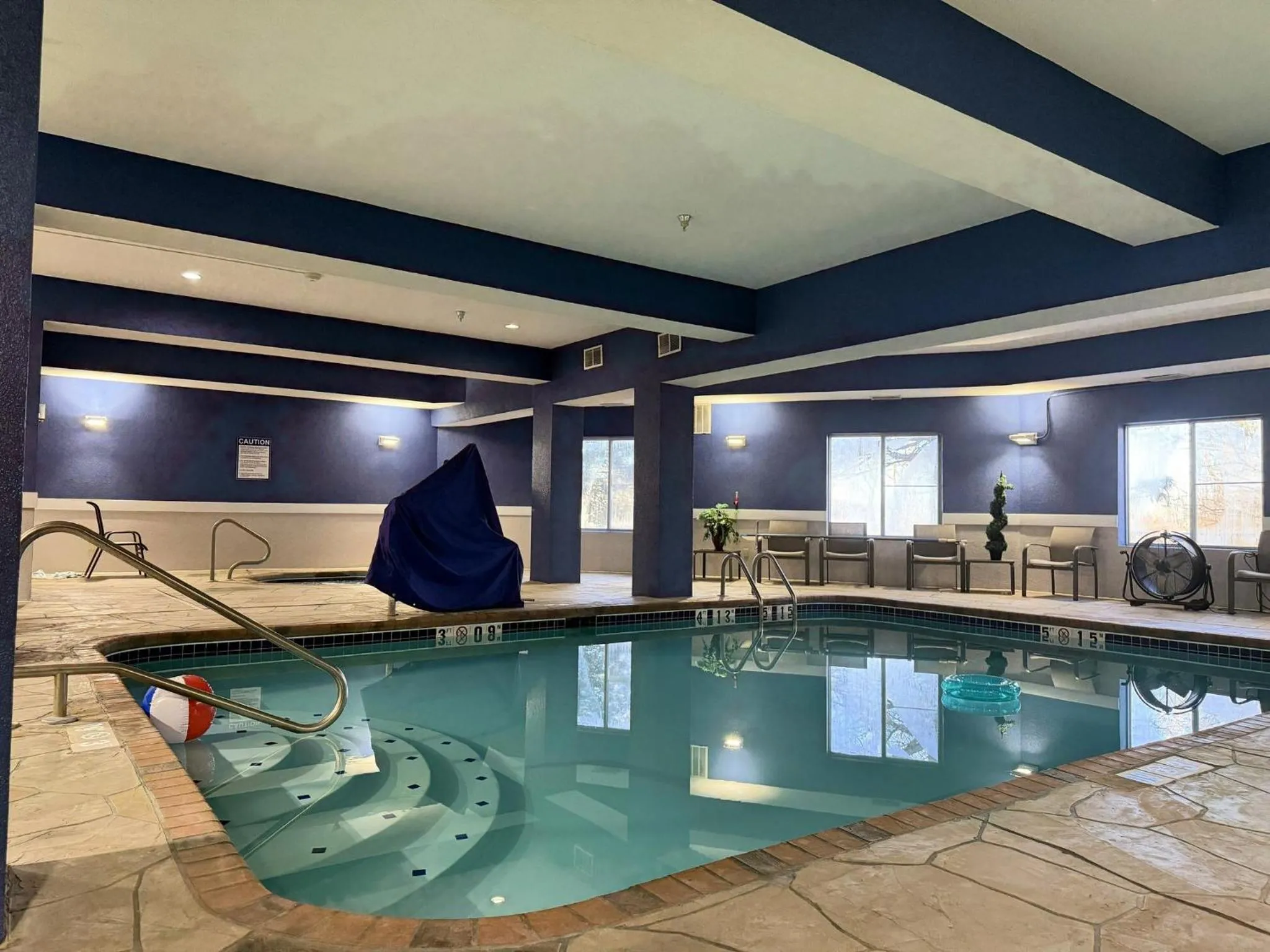 Swimming pool in Holiday Inn Express Boonville by IHG