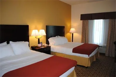 Bed in Holiday Inn Express Boonville by IHG
