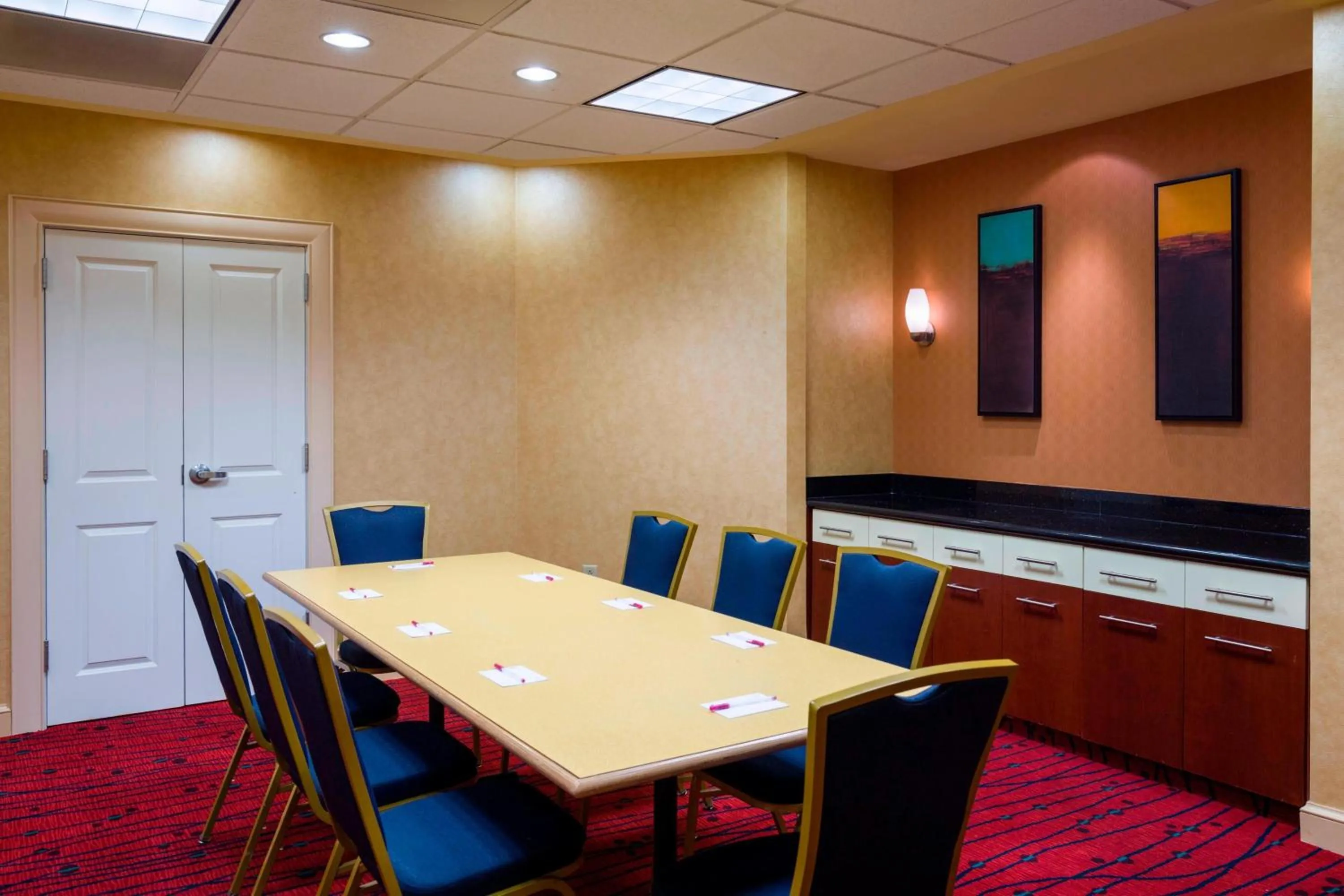 Meeting/conference room in Residence Inn by Marriott Philadelphia Langhorne