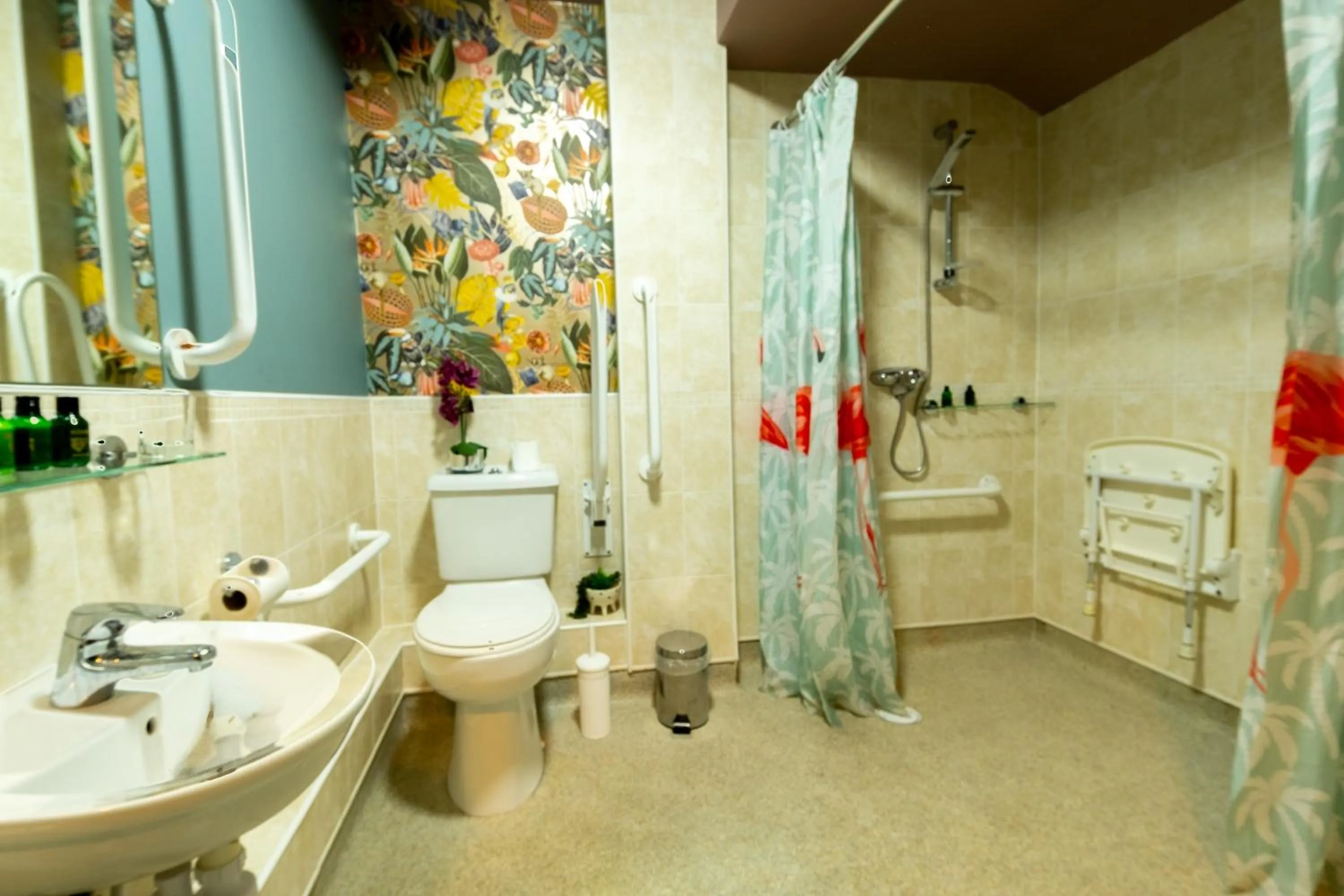 Bathroom in Brockley Hall Hotel