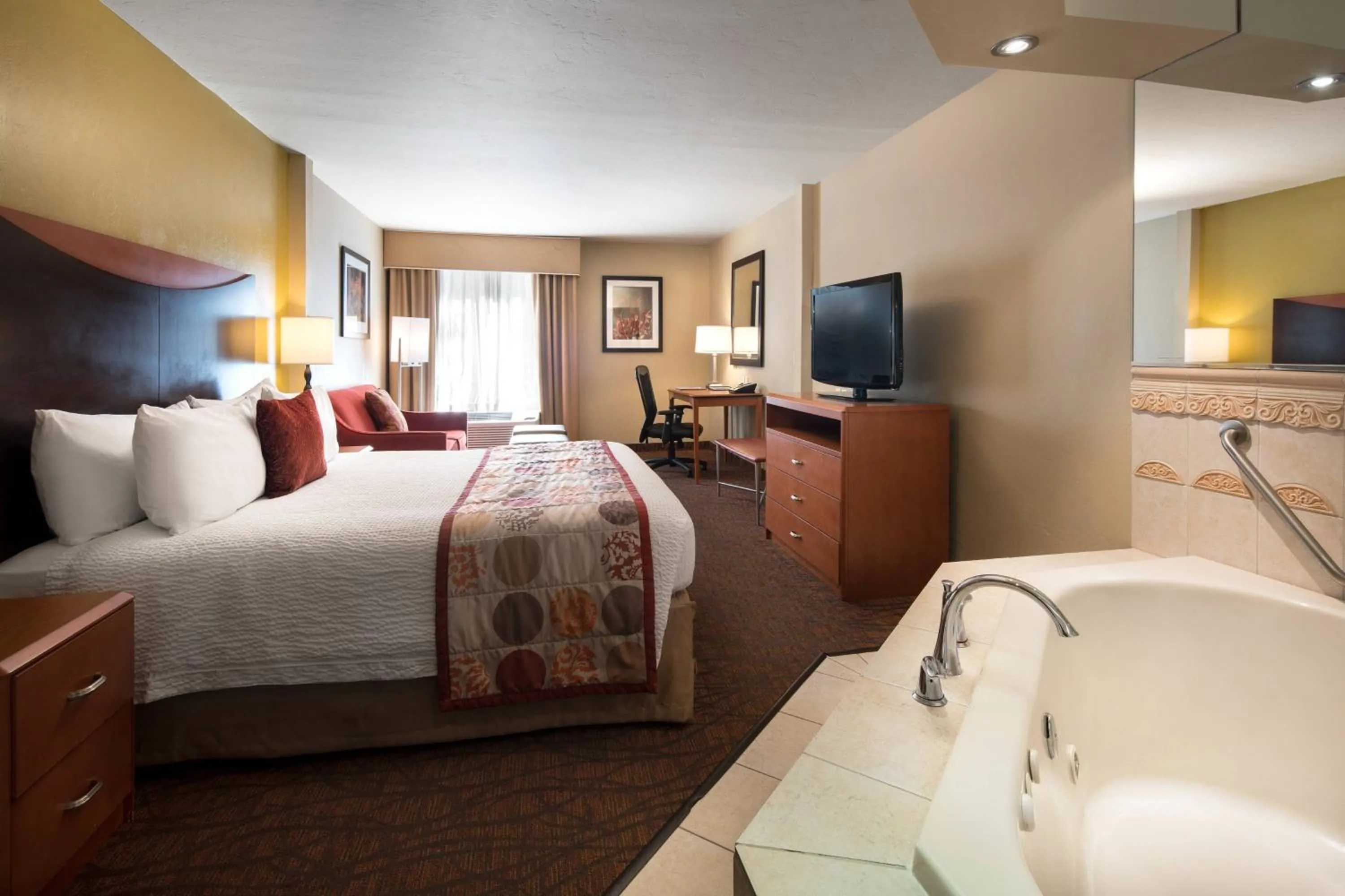 Swimming pool, Bed in Fairfield Inn & Suites Tucson North/Oro Valley