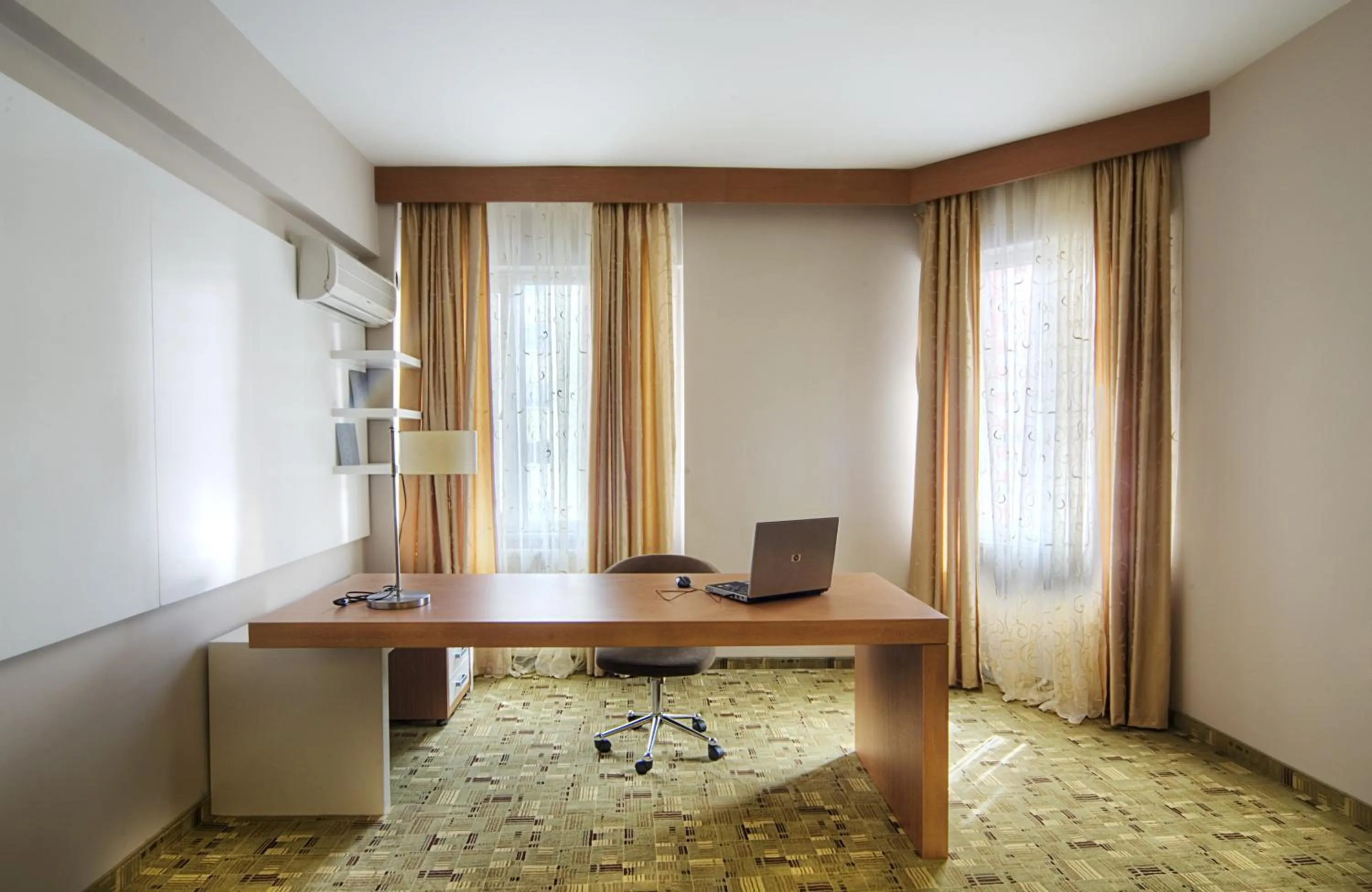 Seating area in Cerkezkoy Business Hotel