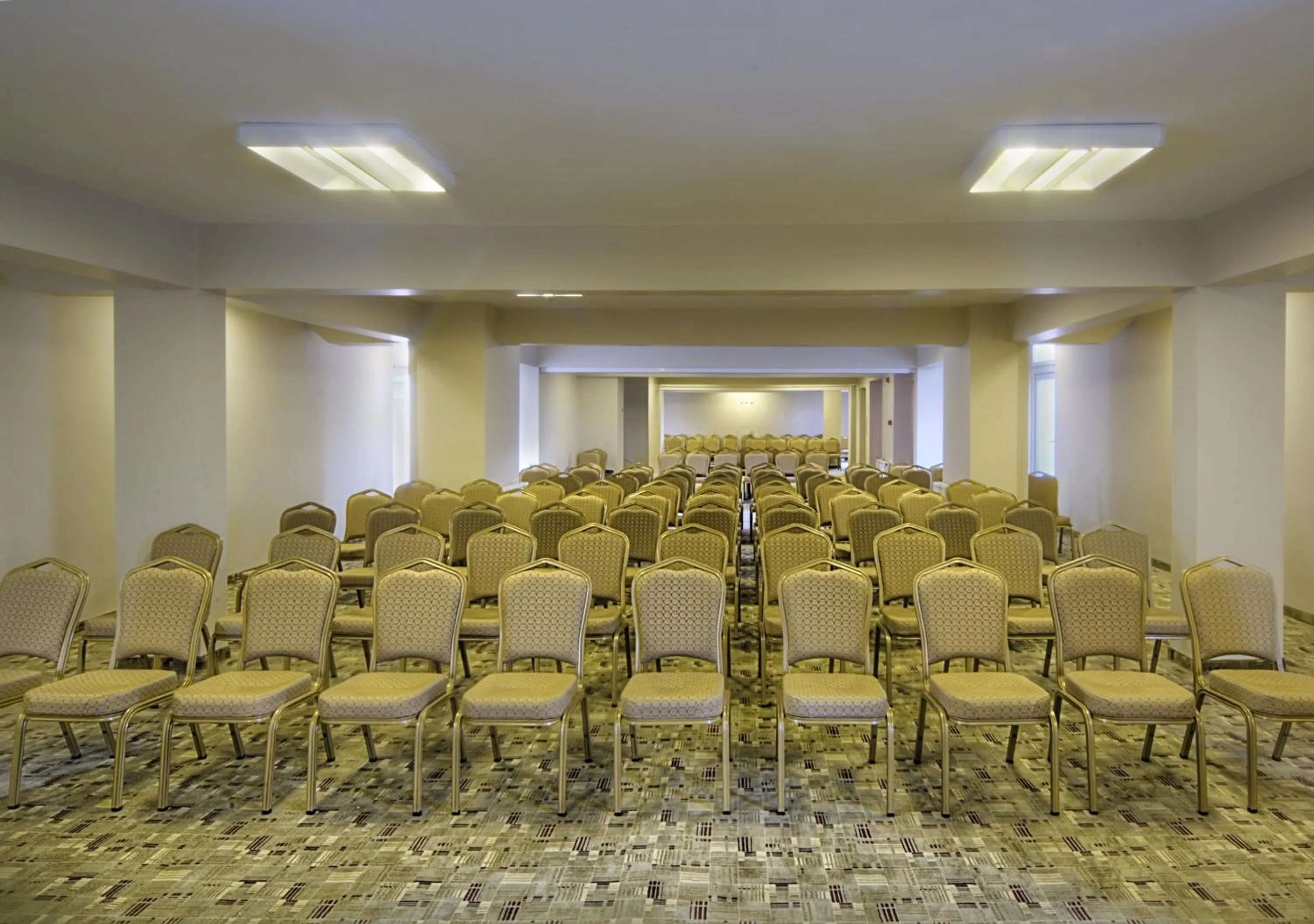 Business facilities in Cerkezkoy Business Hotel