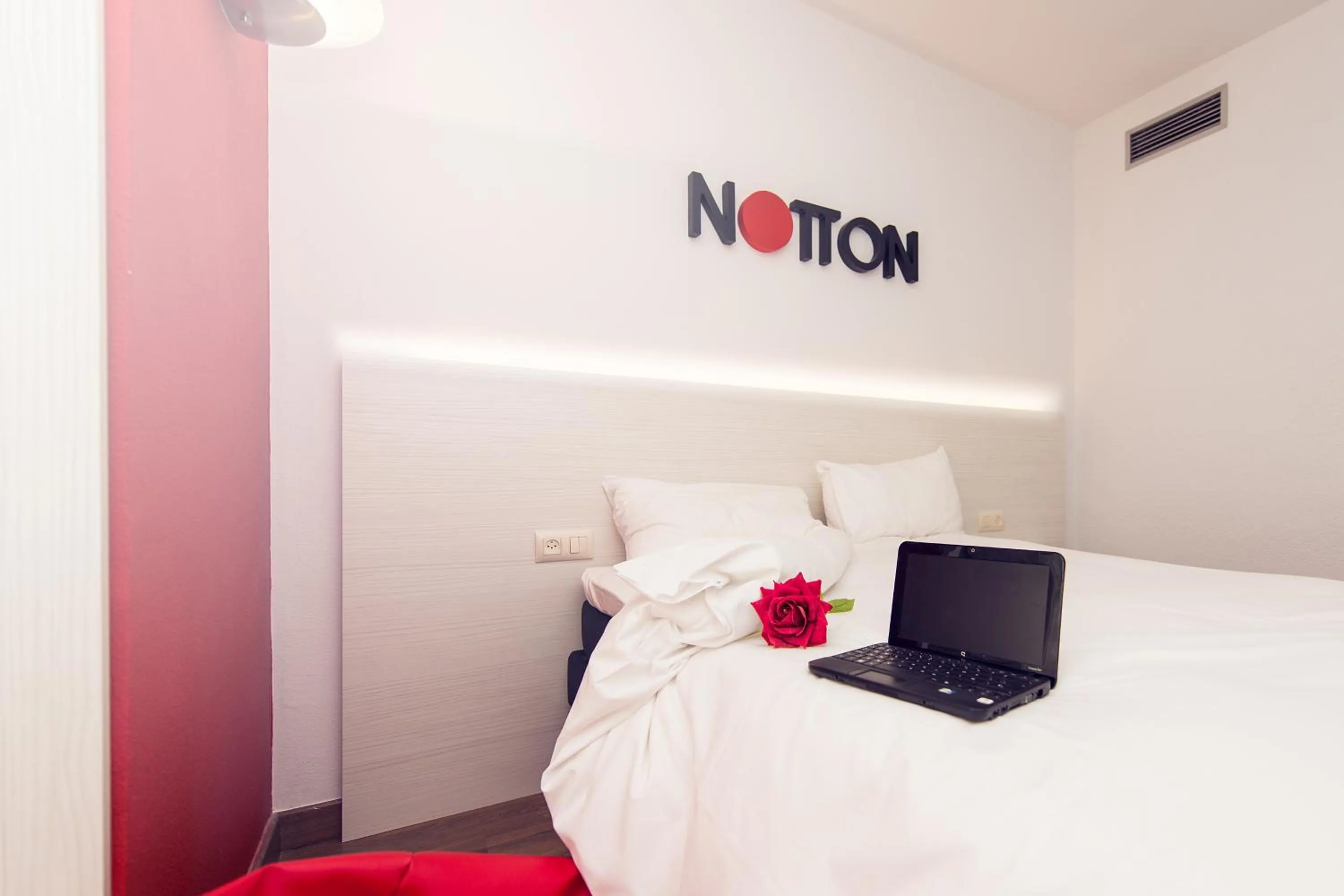 Photo of the whole room, Bed in Hotel Ibis Styles La Rioja Arnedo